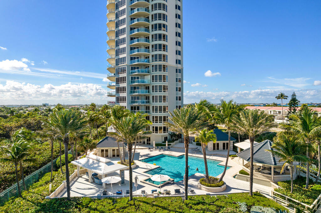 3920 N Ocean Drive 6a