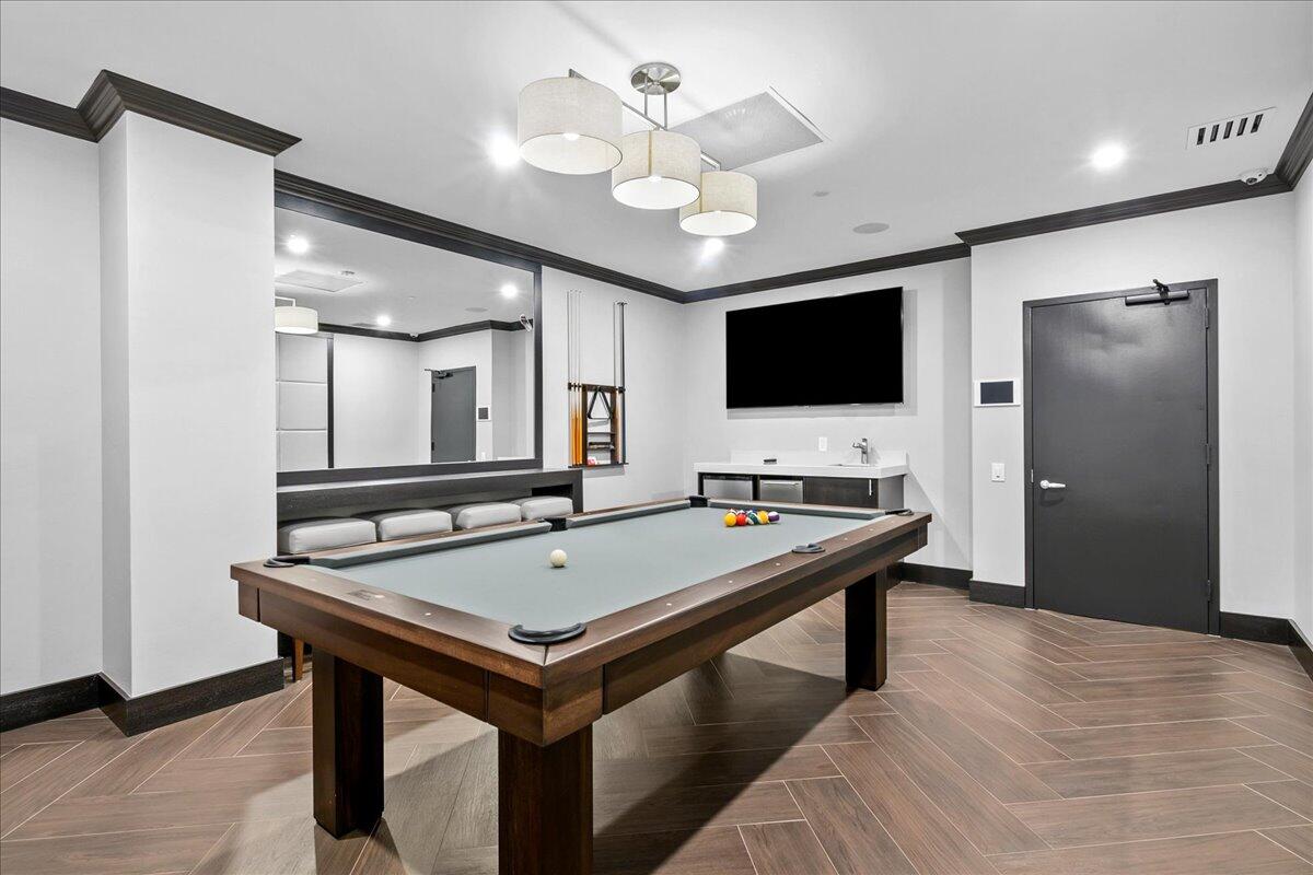 3920 N Ocean Drive 6a