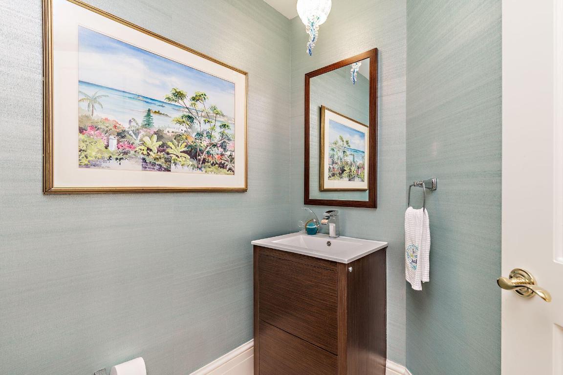 3920 N Ocean Drive 11b