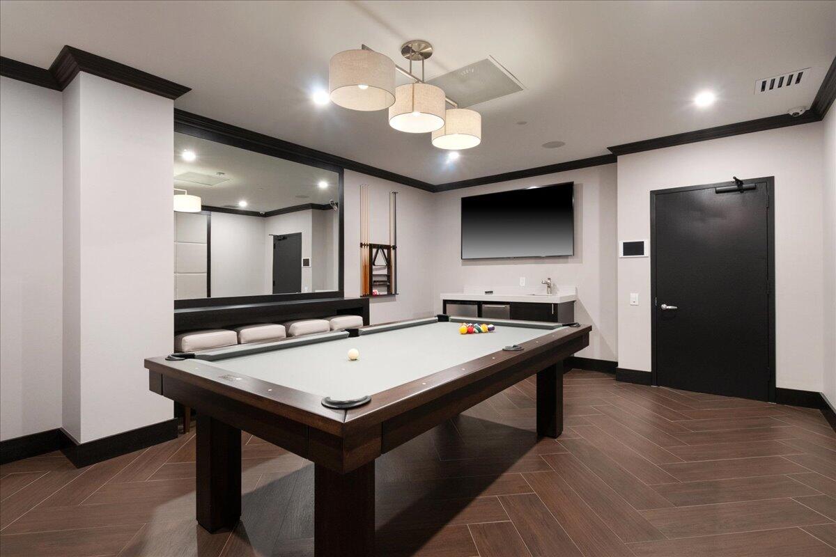 3920 N Ocean Drive 11b