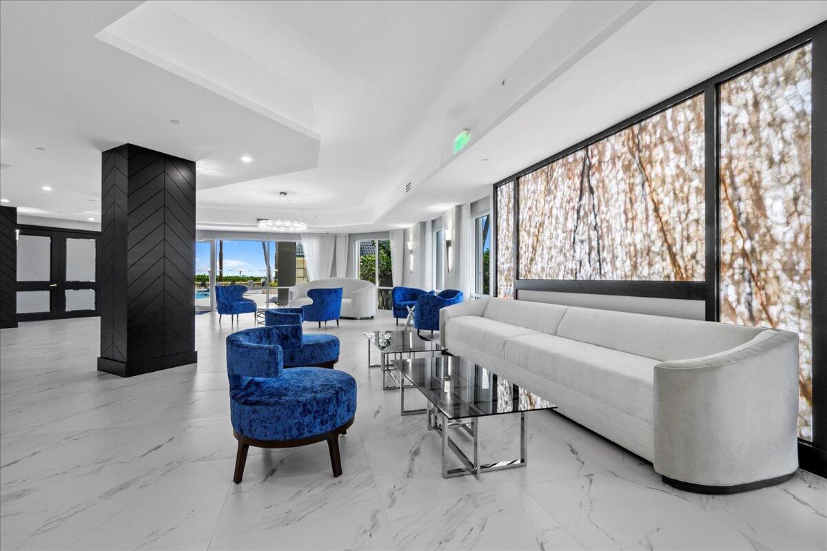 3920 N Ocean Drive 11b