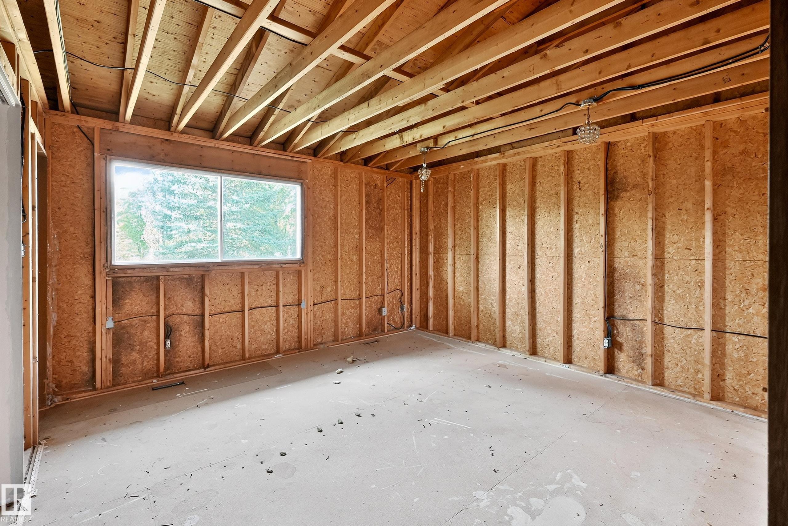 240 WESTRIDGE RD NW