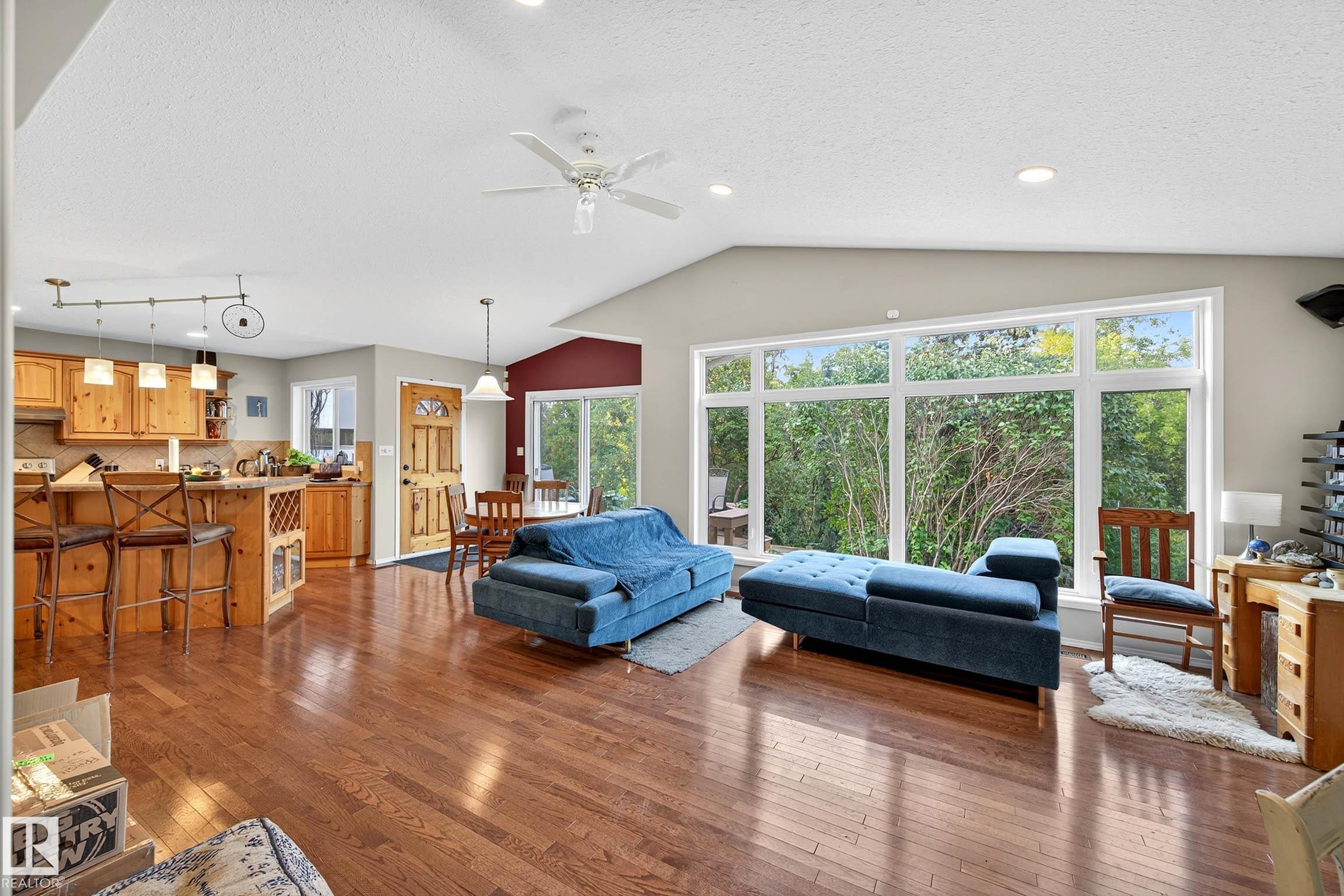 14304 92A AV NW