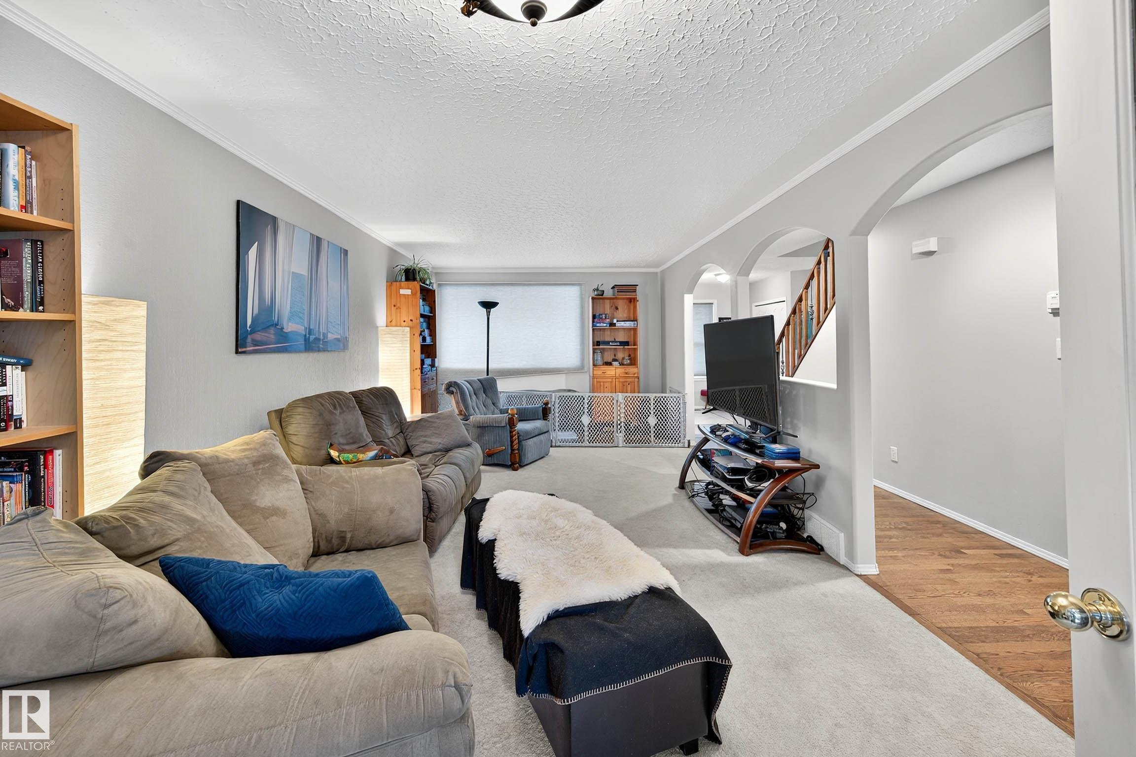 14304 92A AV NW