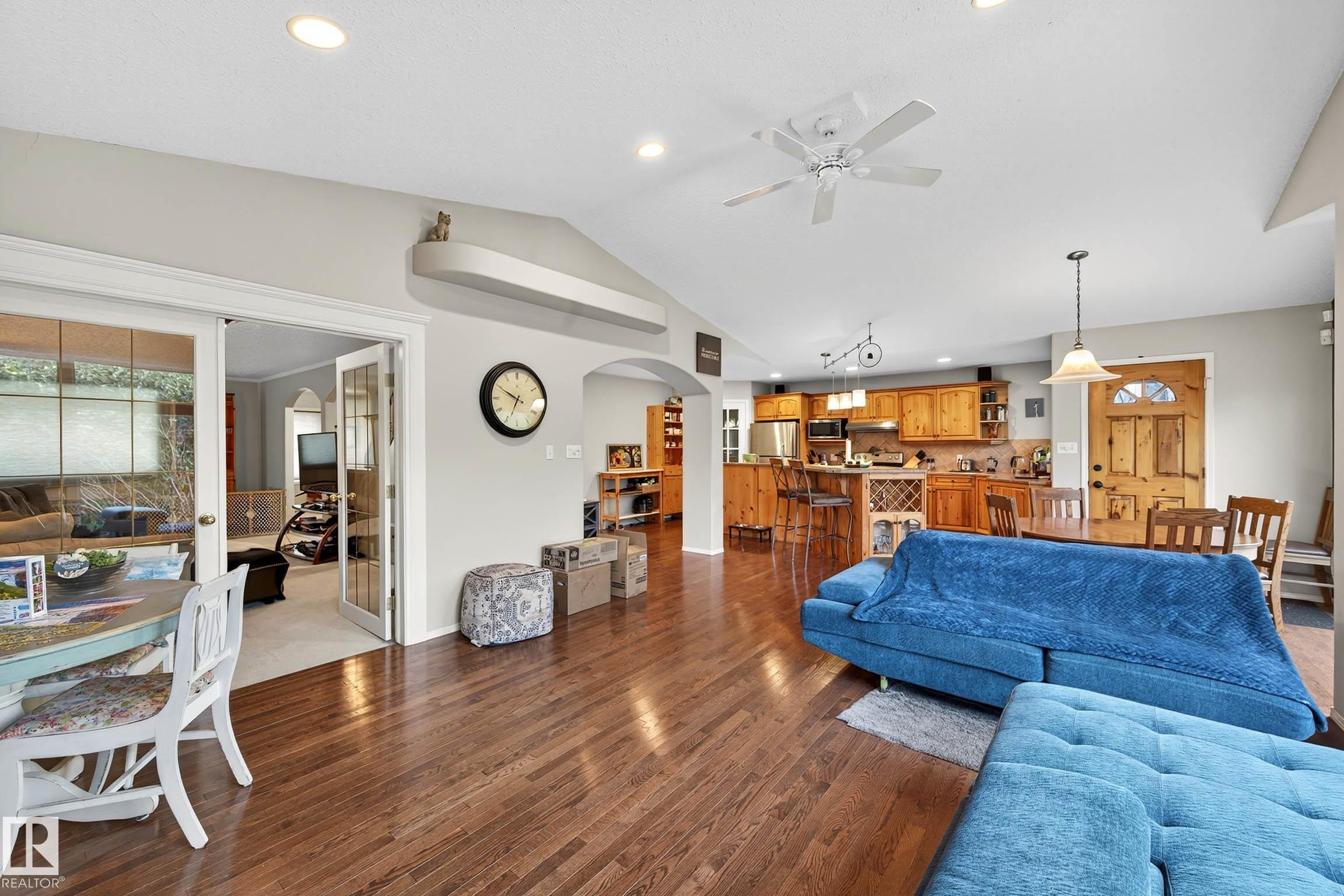 14304 92A AV NW