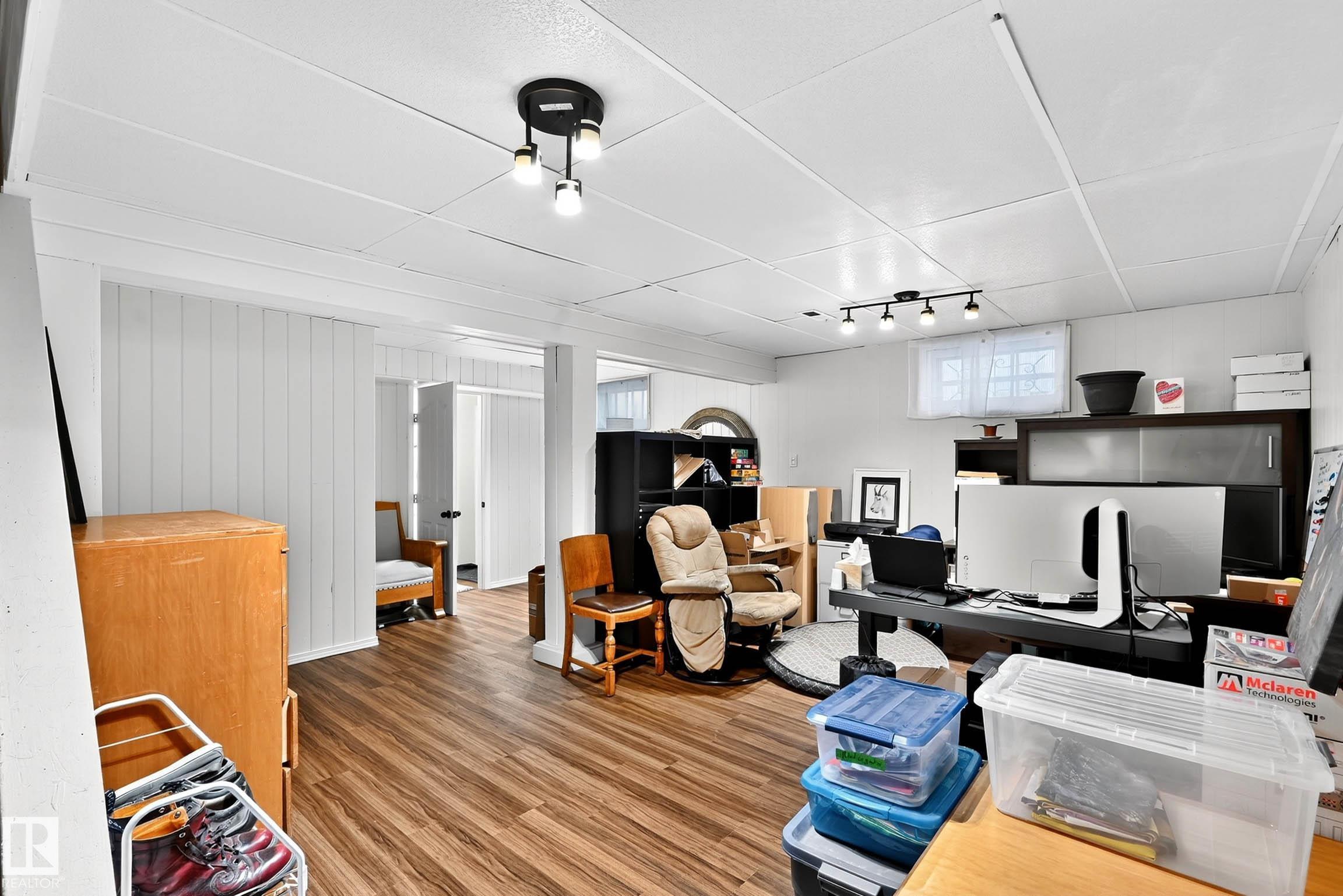 14304 92A AV NW