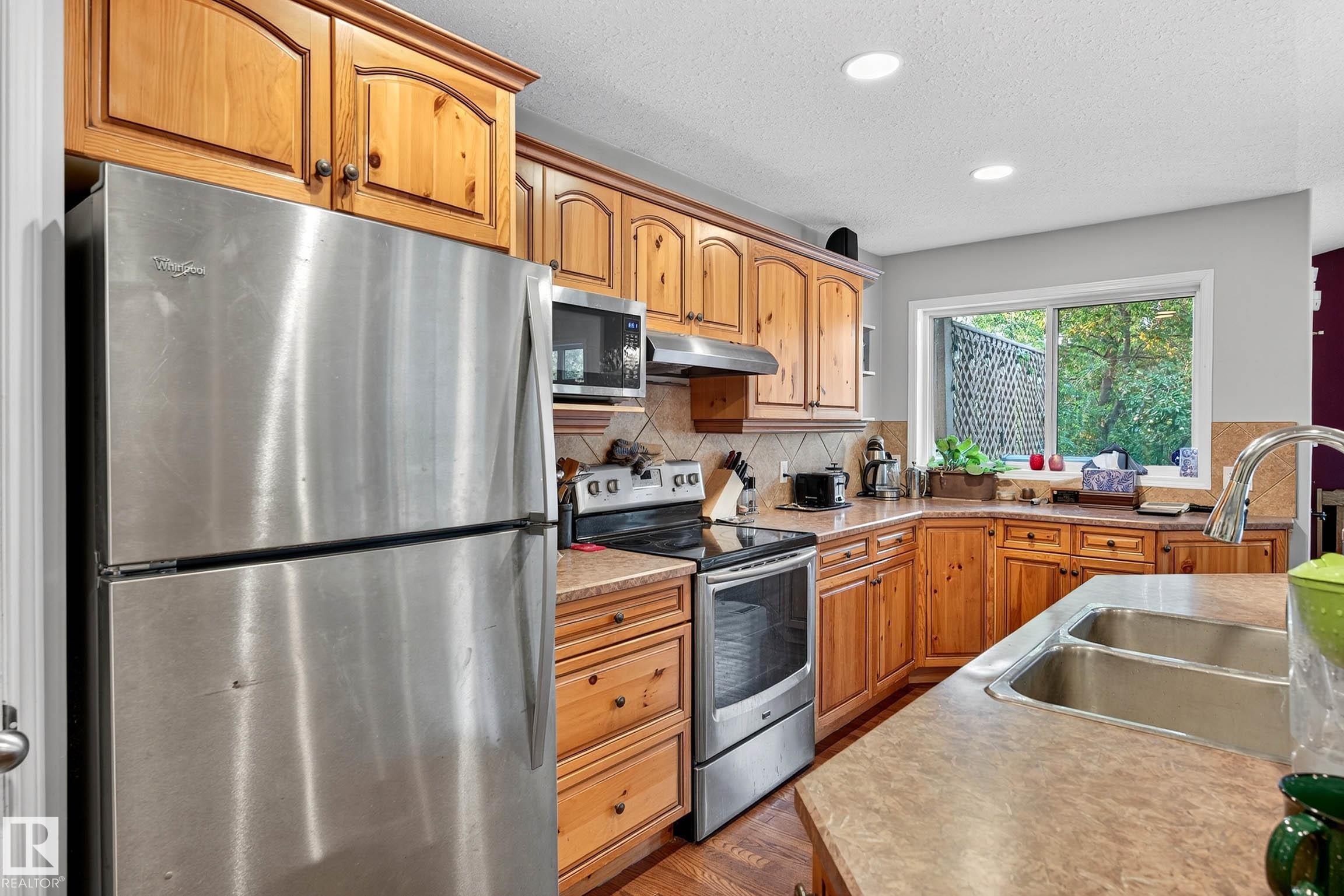 14304 92A AV NW