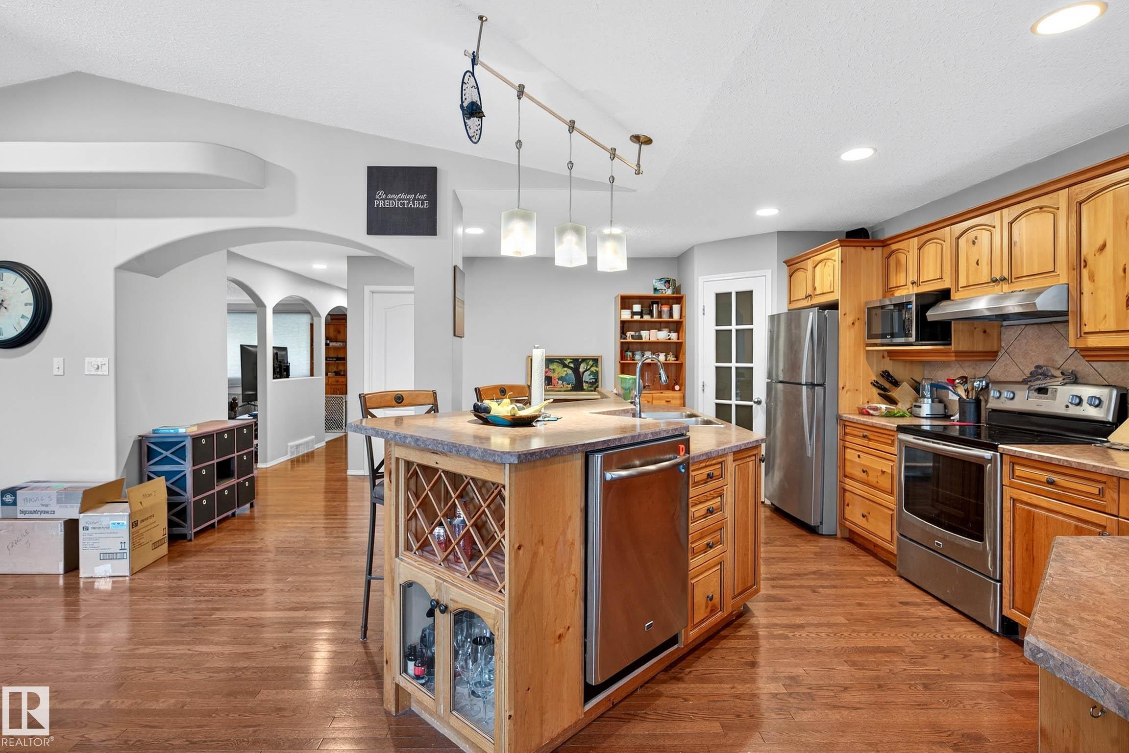 14304 92A AV NW