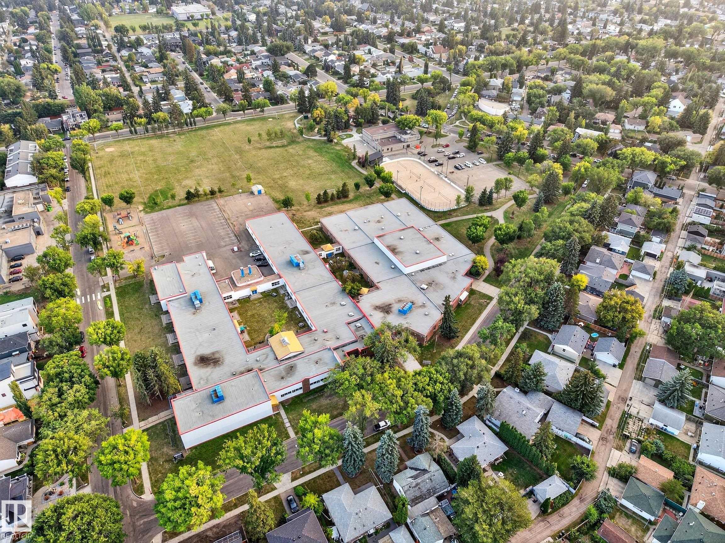 14304 92A AV NW