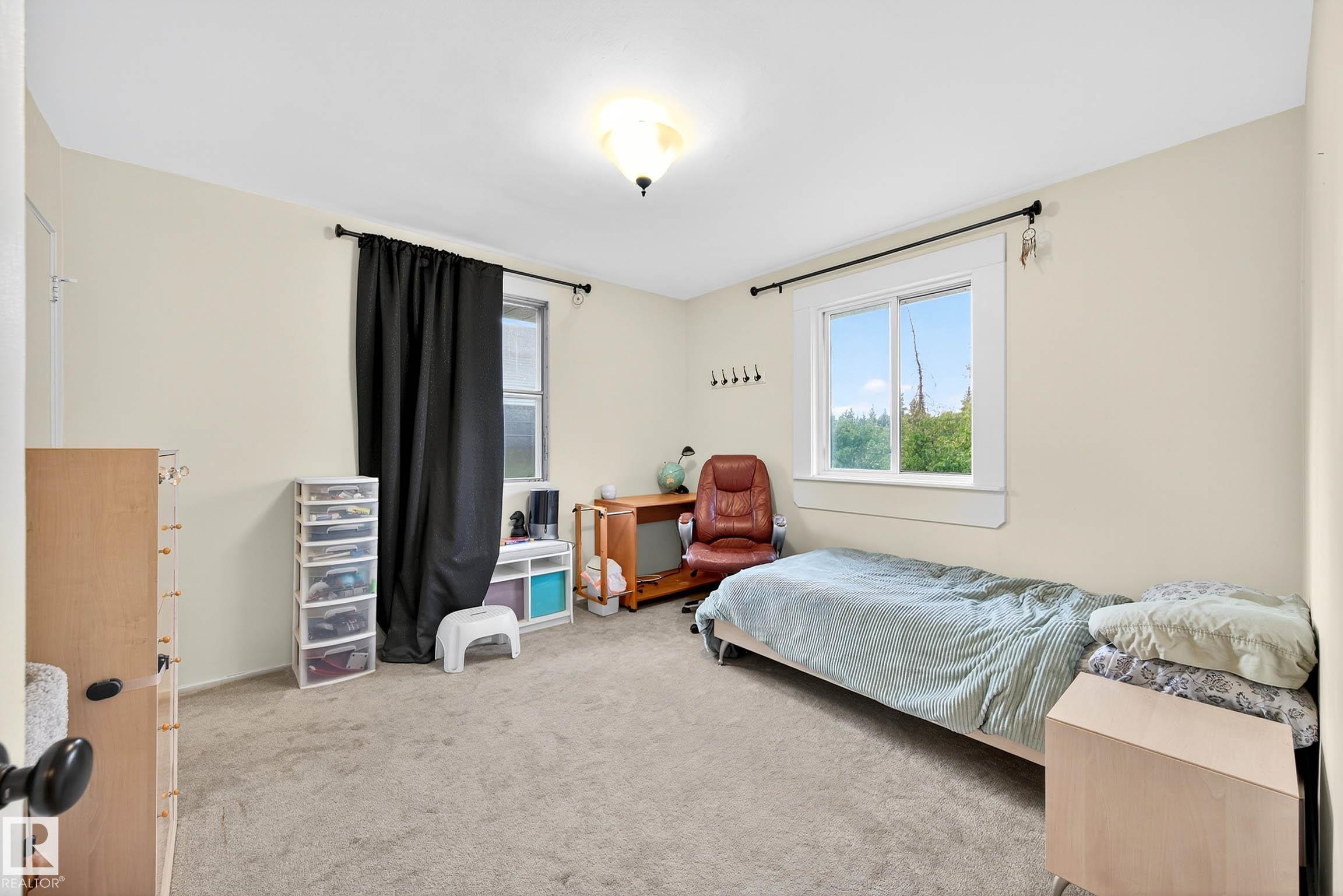 14304 92A AV NW