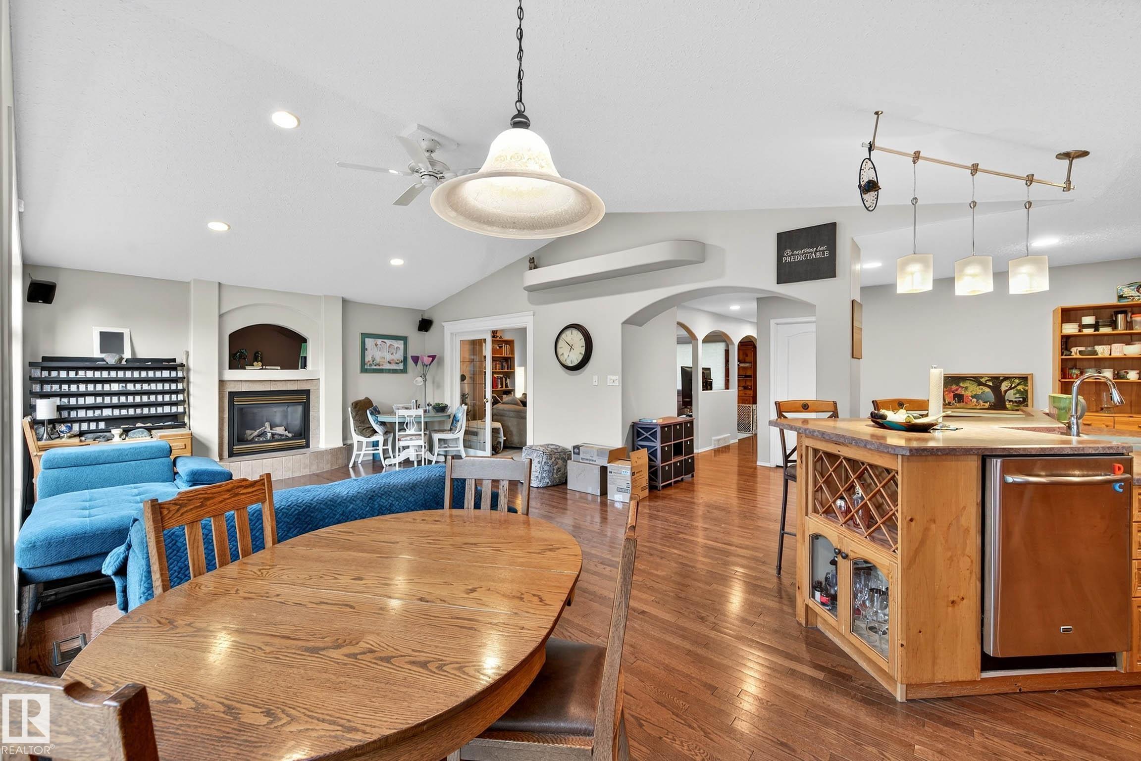 14304 92A AV NW
