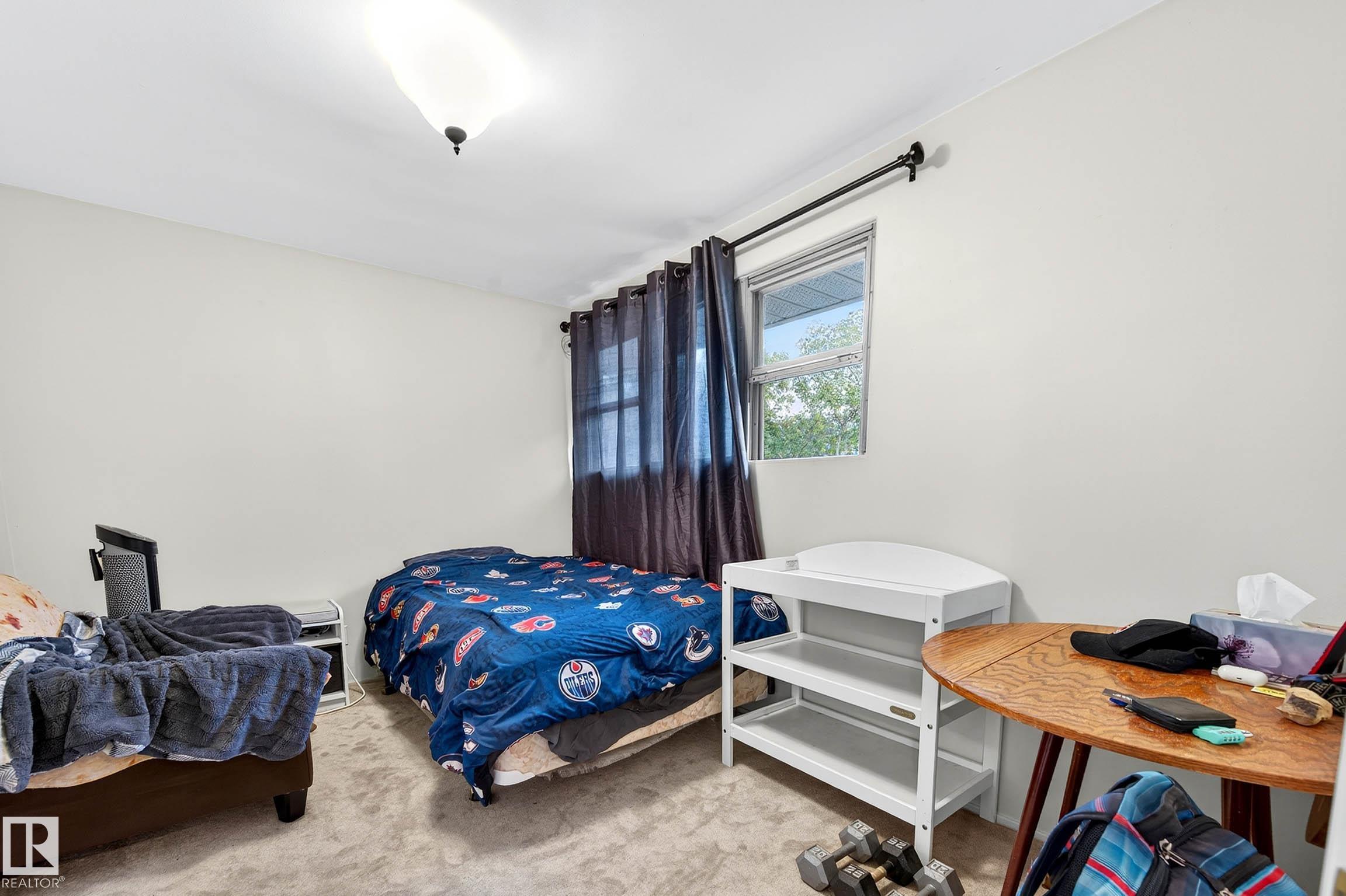 14304 92A AV NW