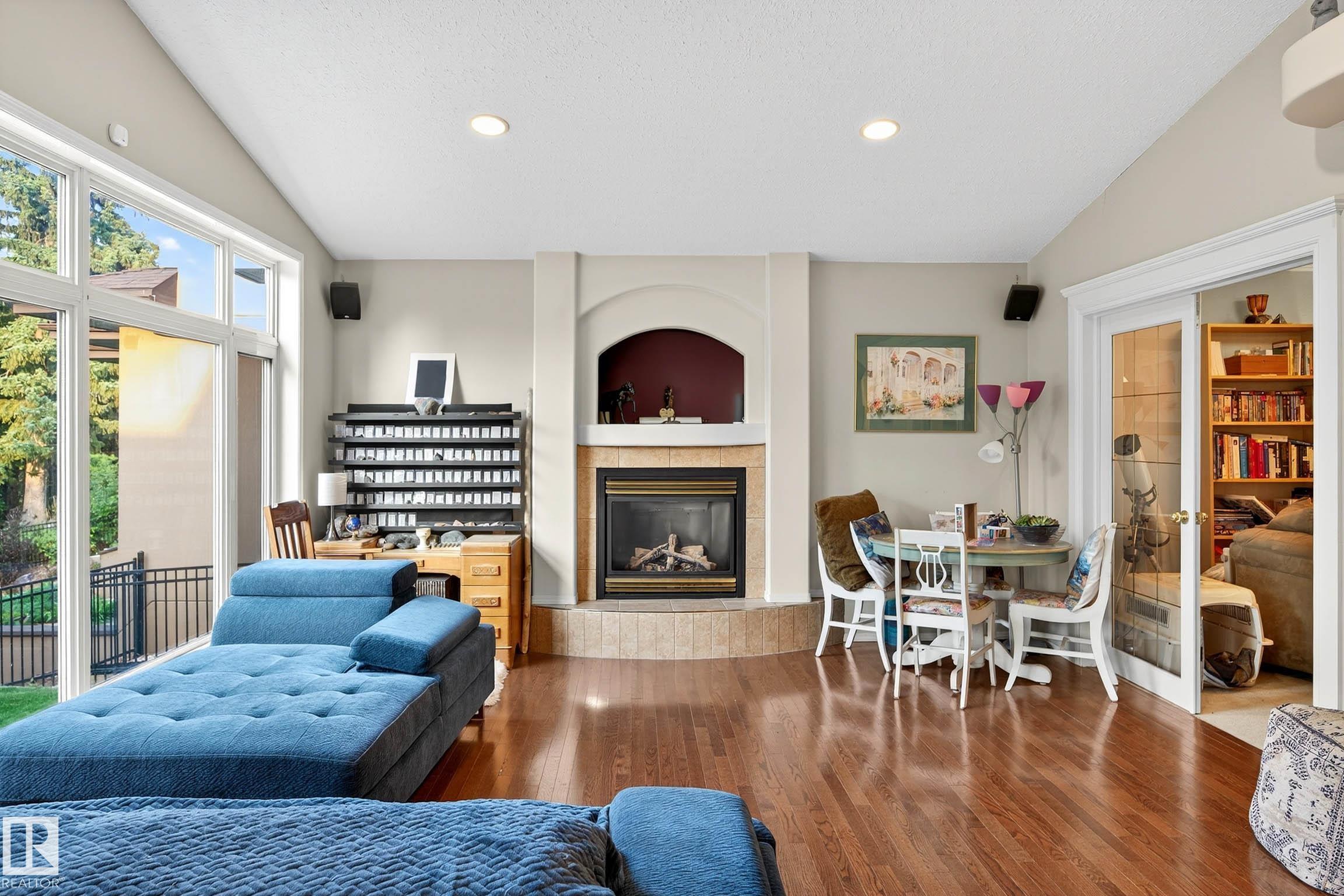 14304 92A AV NW