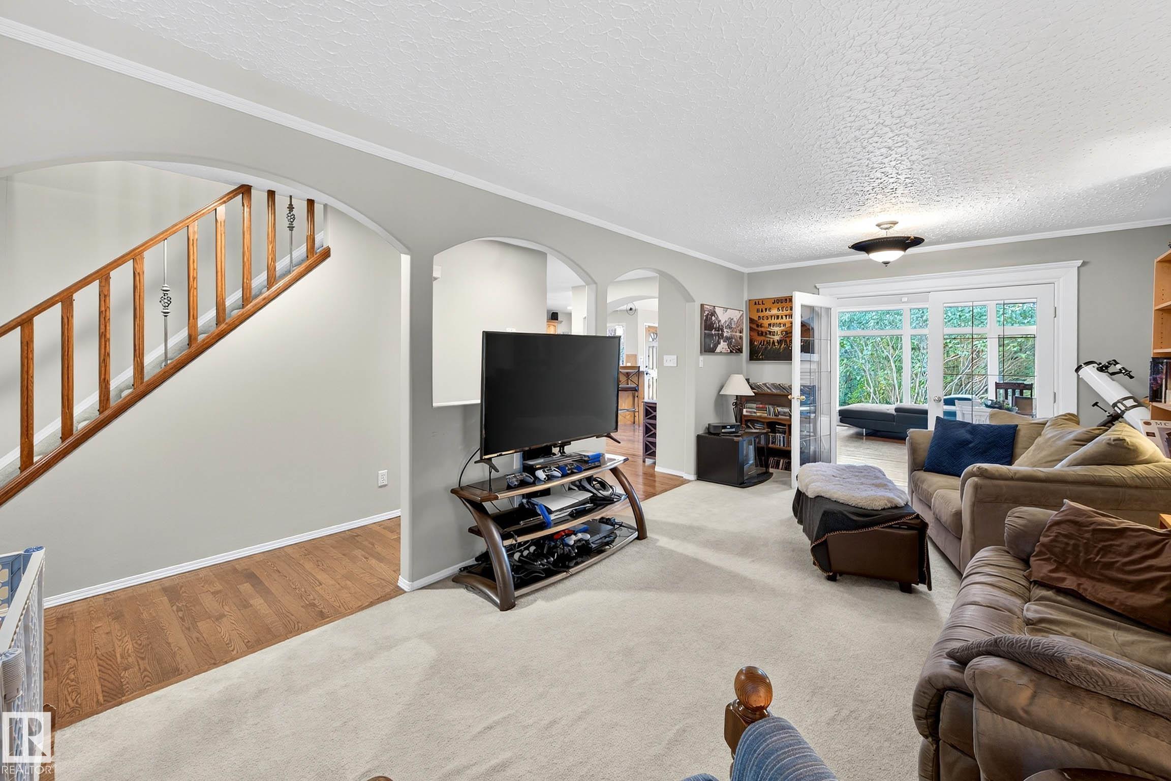 14304 92A AV NW