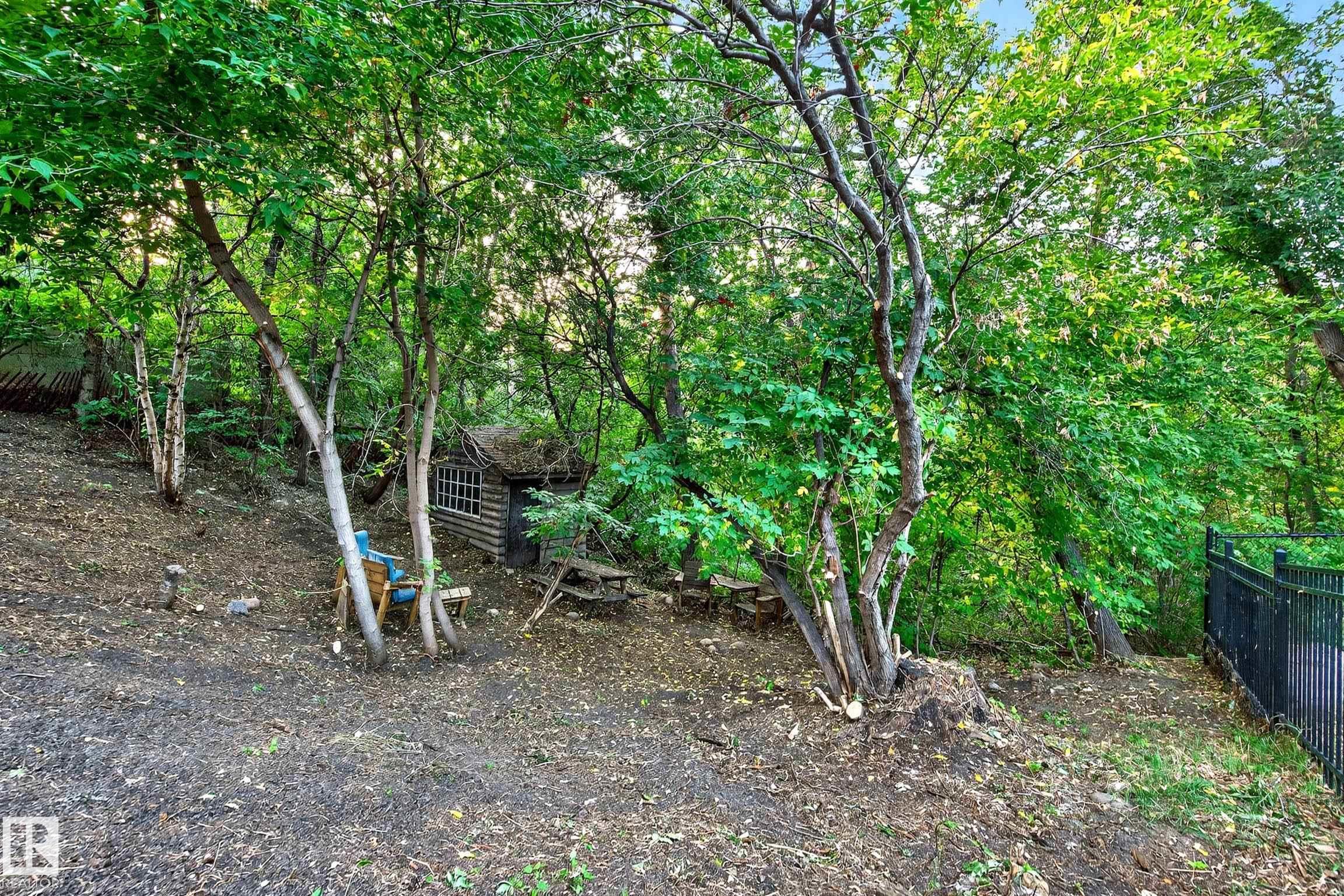 14304 92A AV NW
