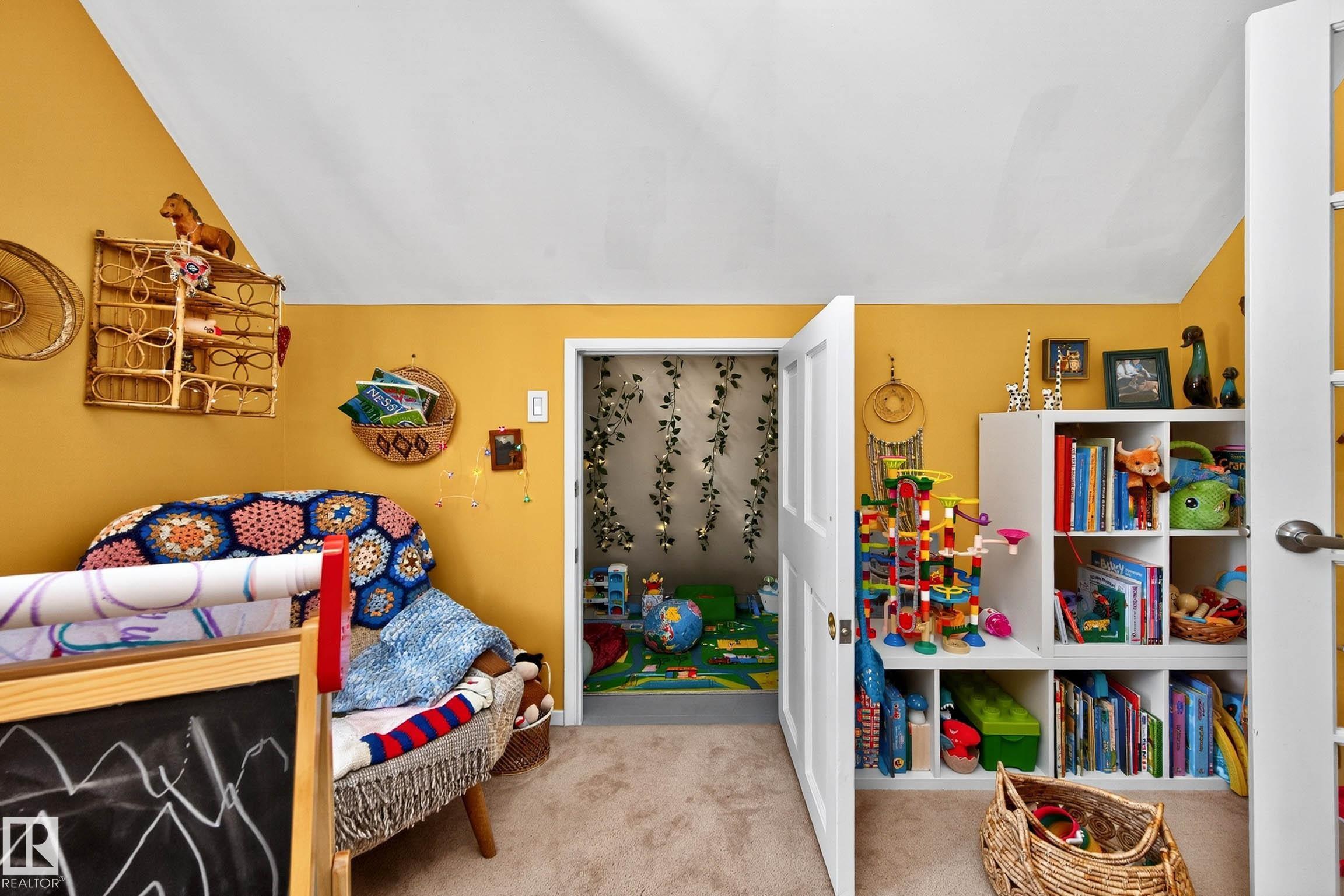 12315 103 ST NW