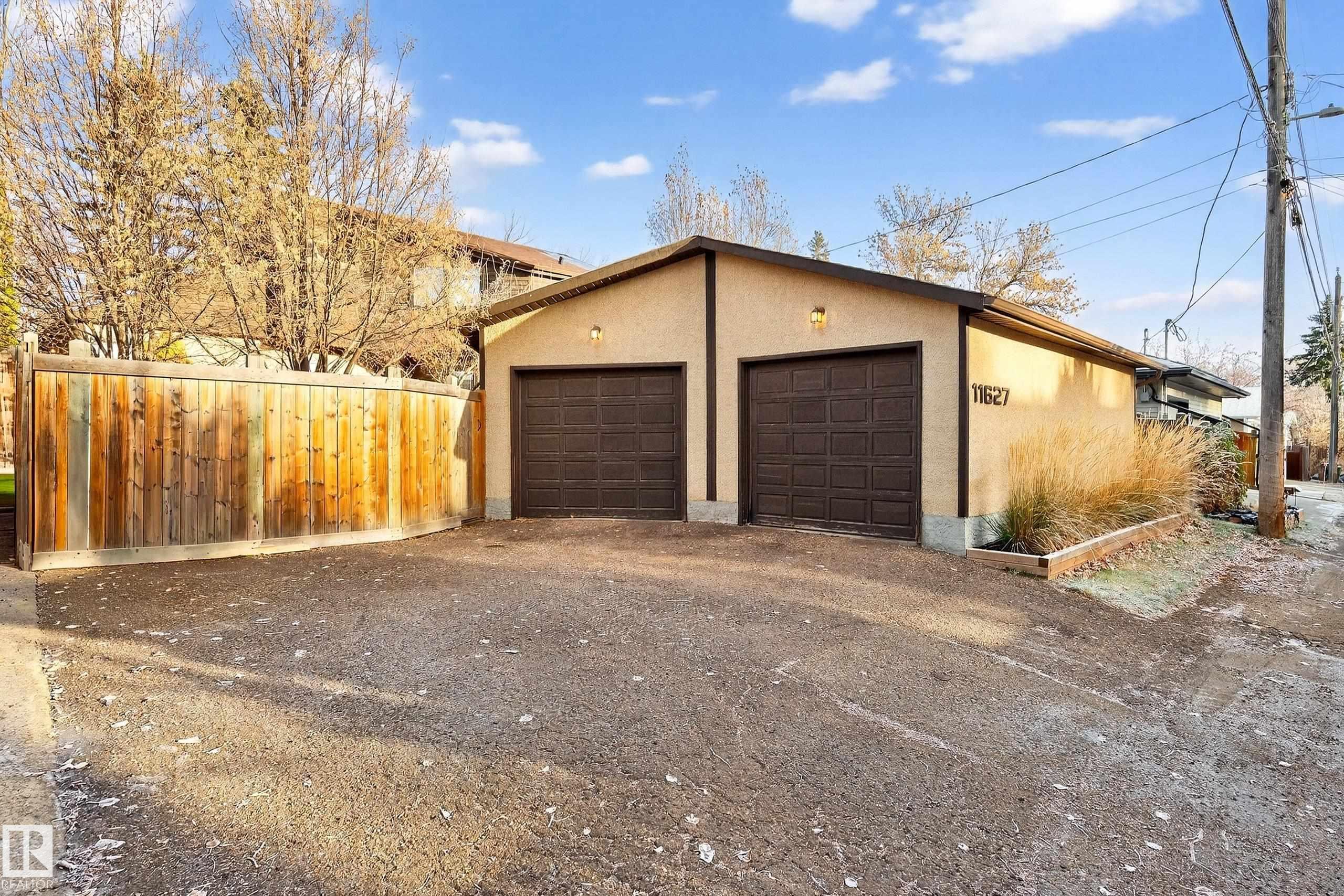 11627 76 AV NW