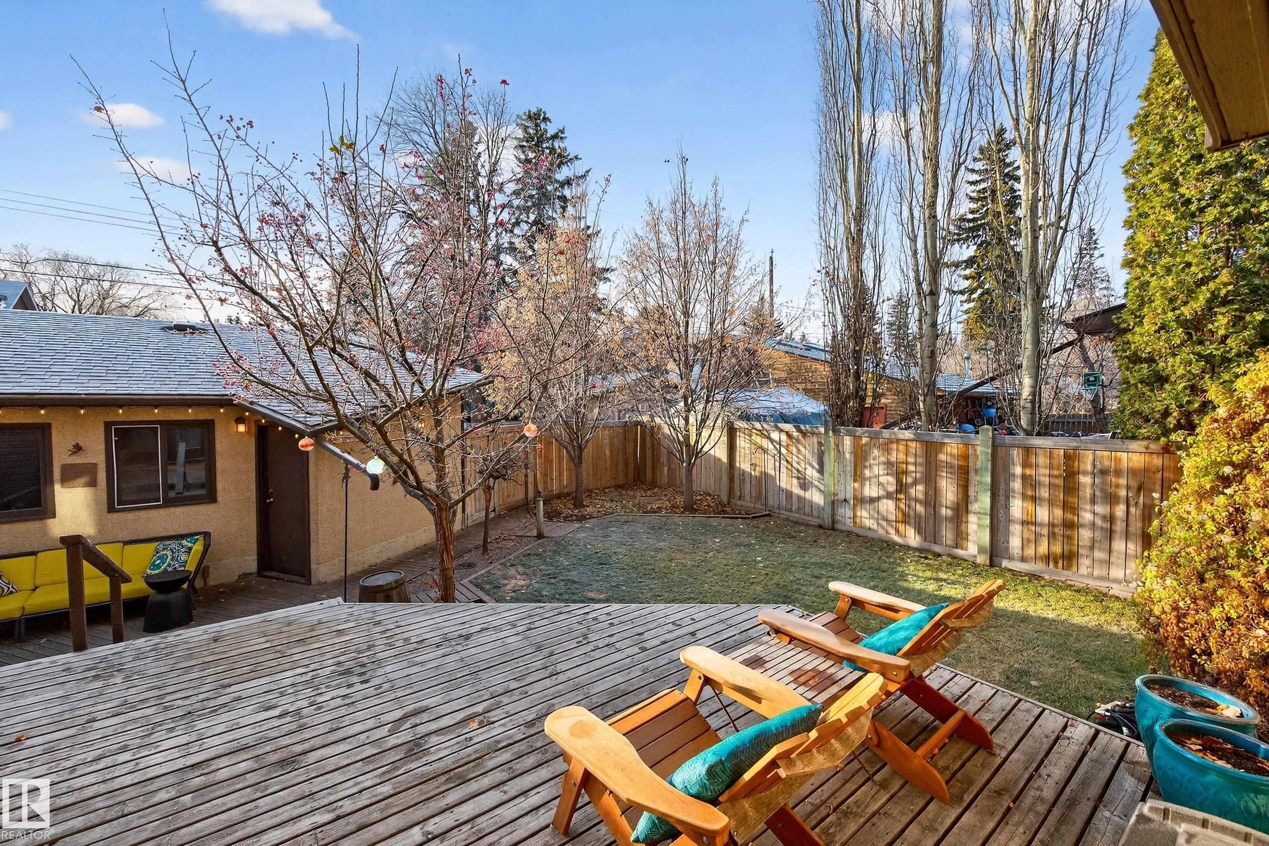 11627 76 AV NW