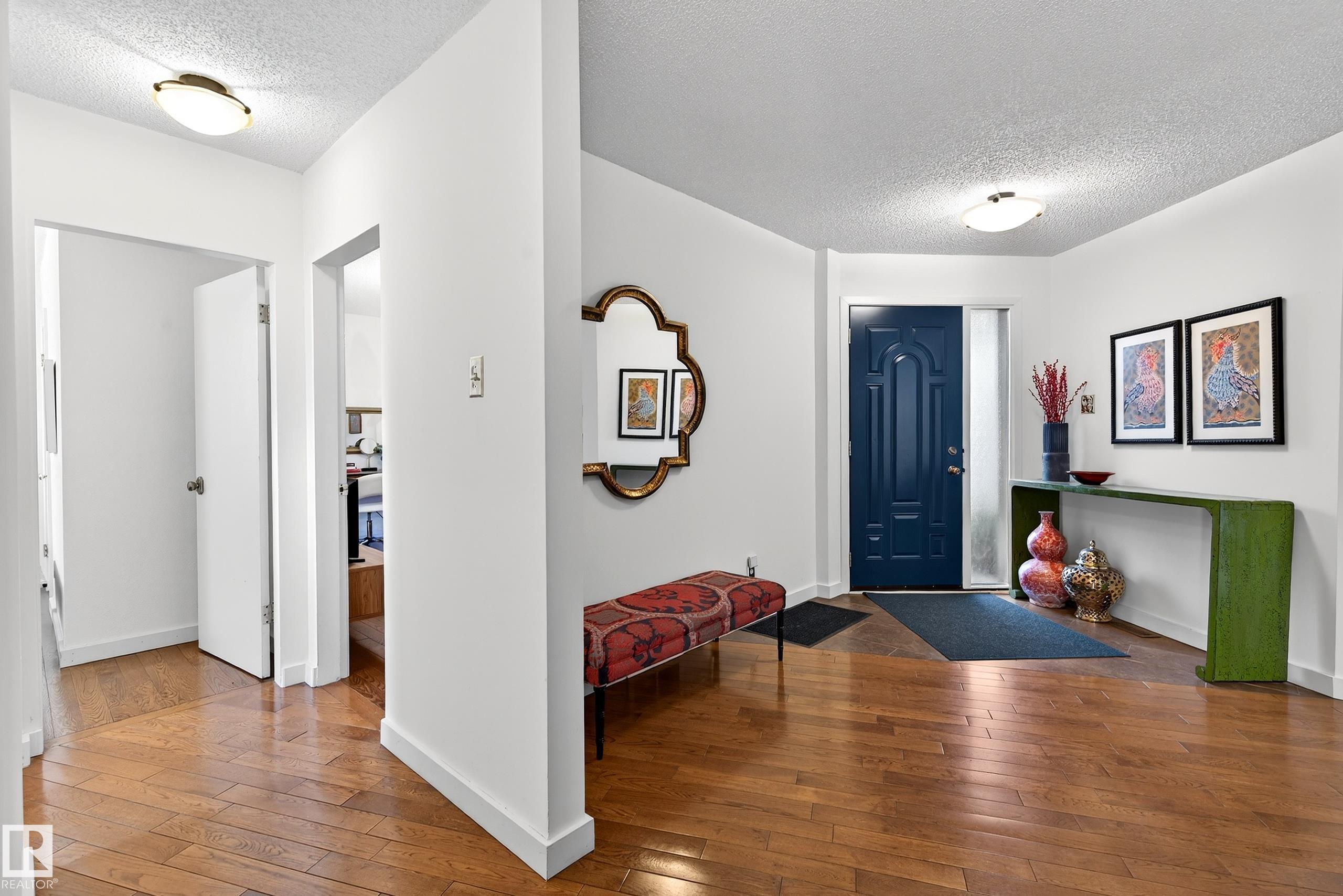11627 76 AV NW