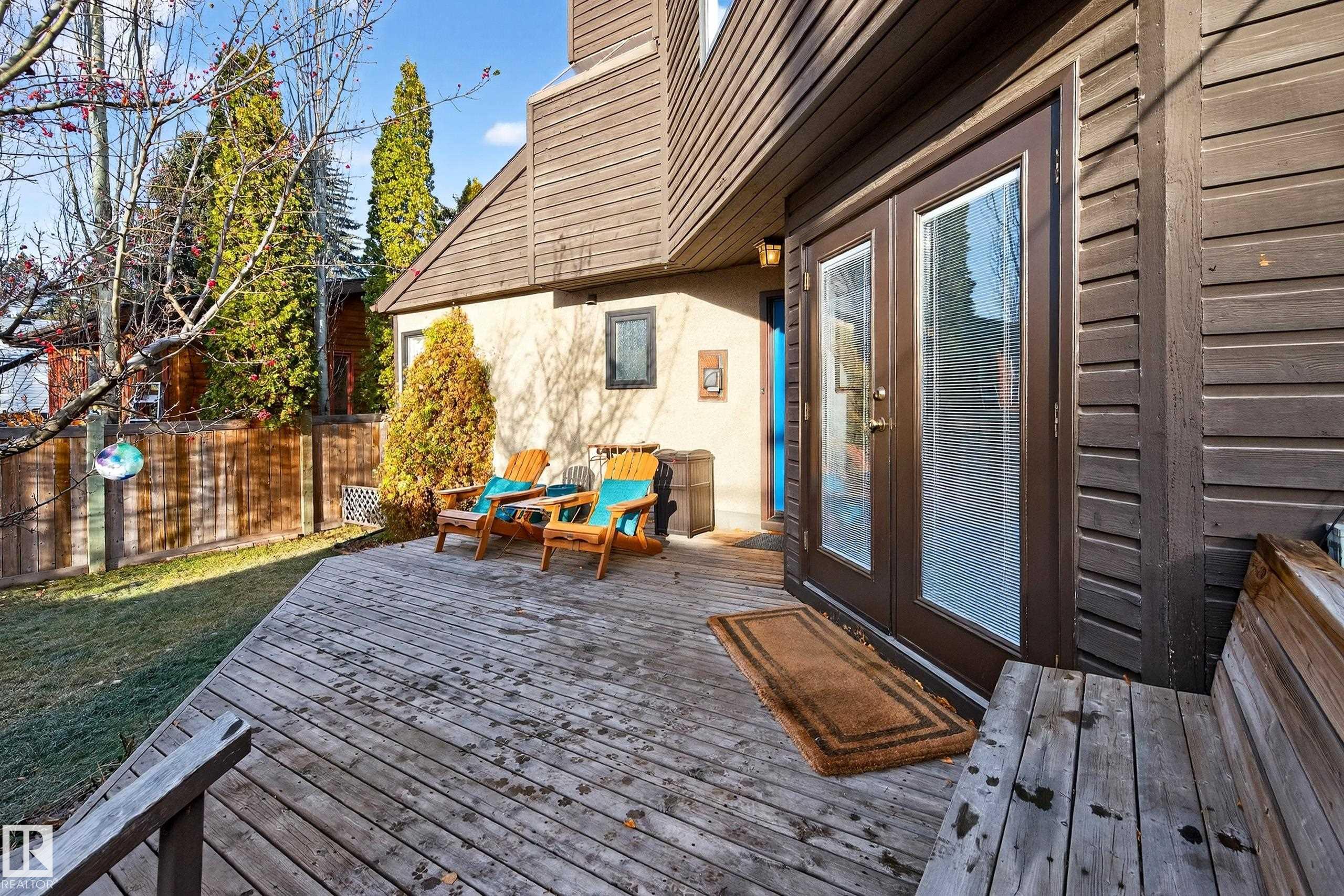 11627 76 AV NW