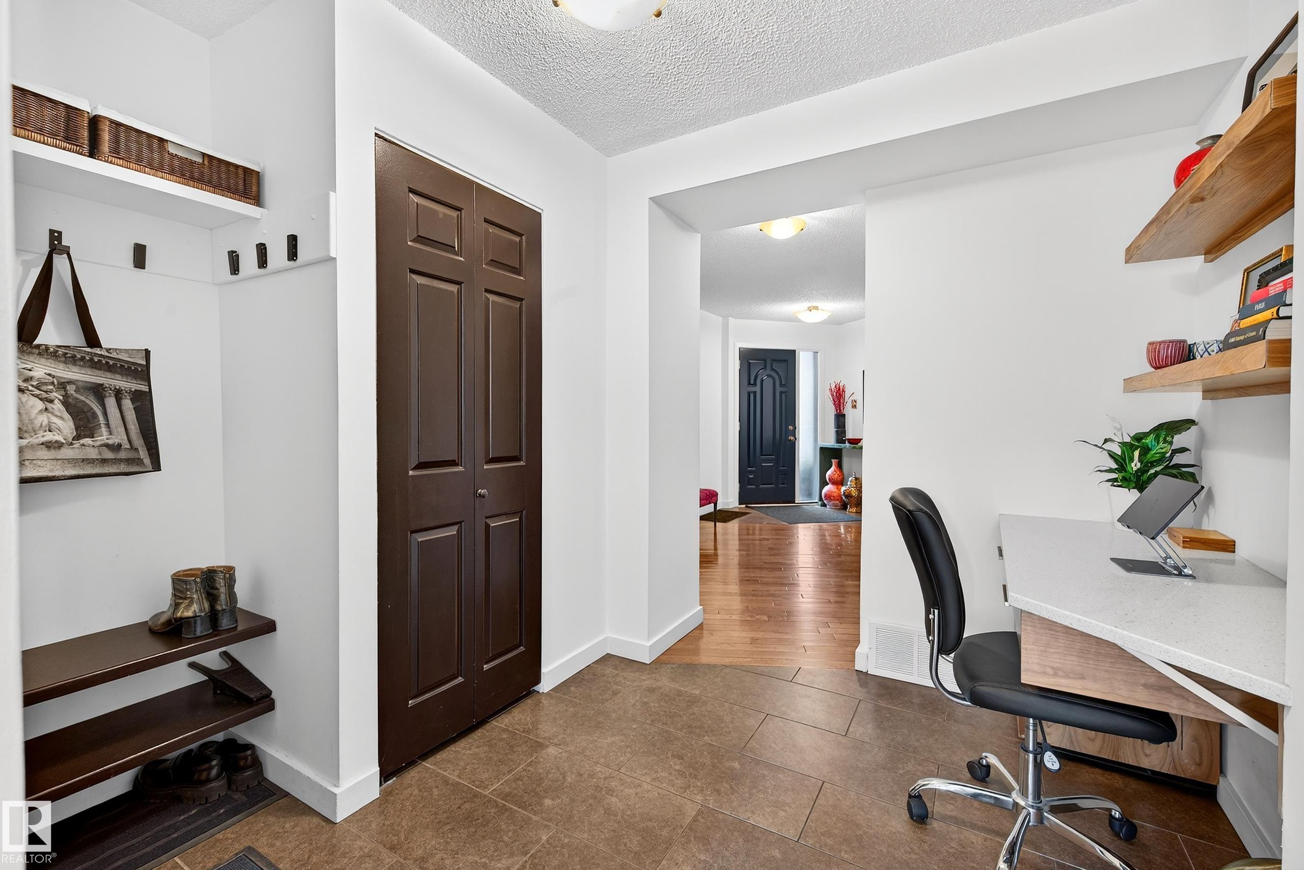 11627 76 AV NW