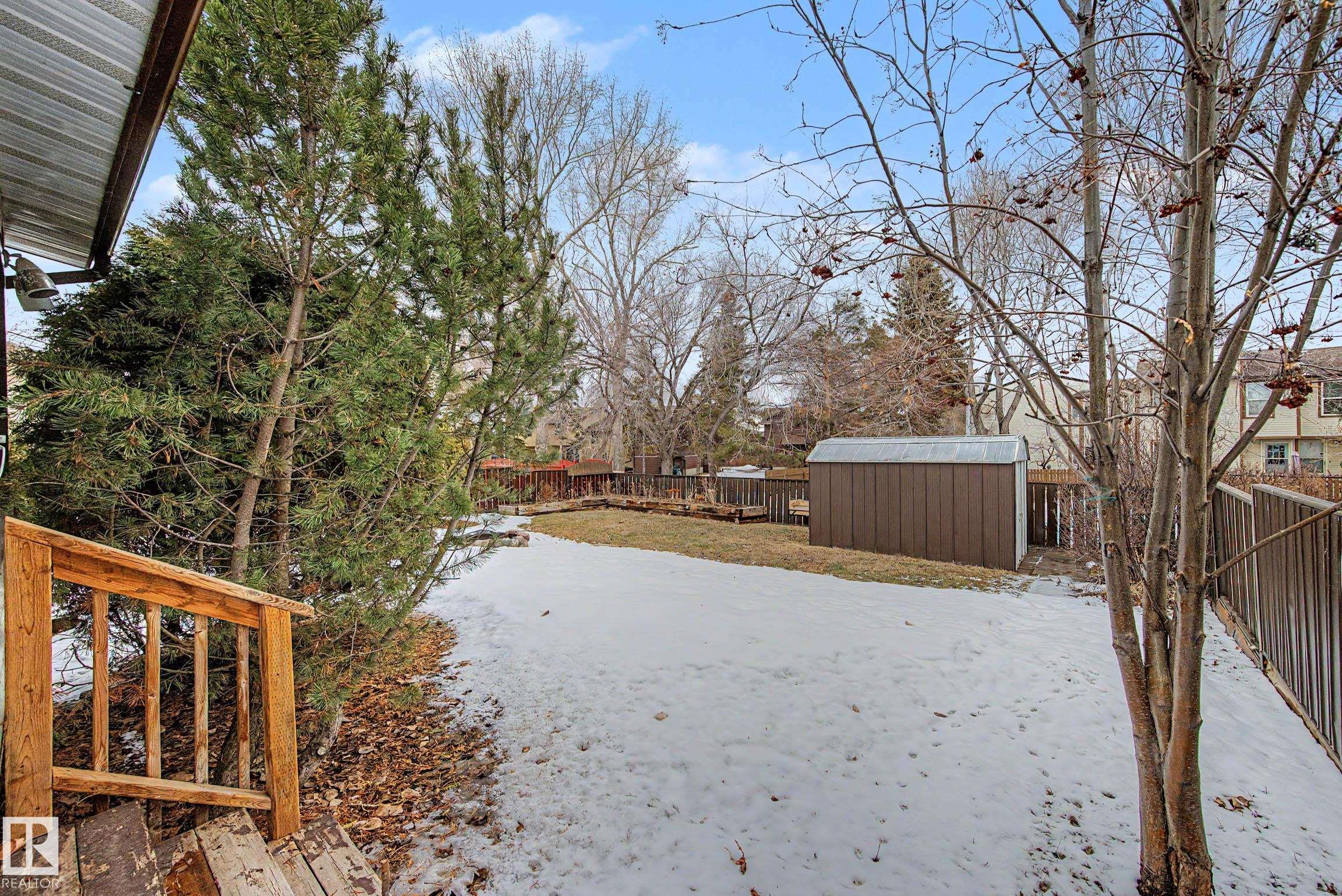 6118 37A AV NW