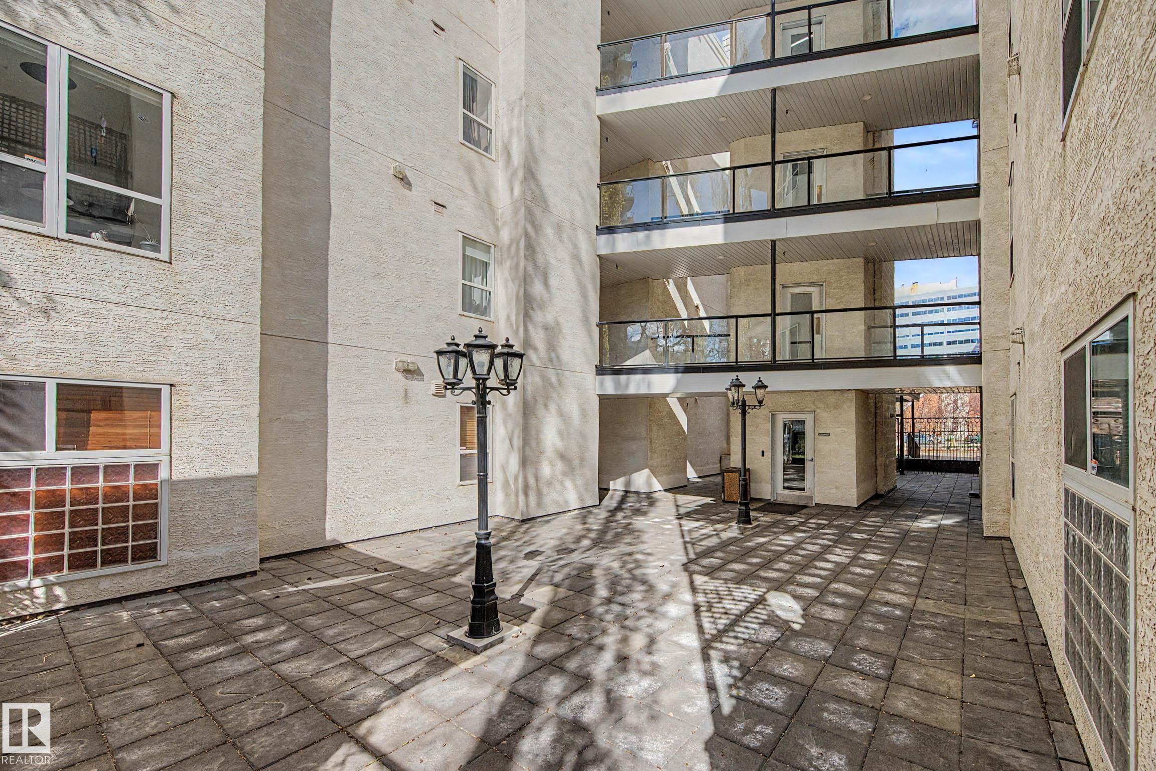 #334 10023 110 ST NW