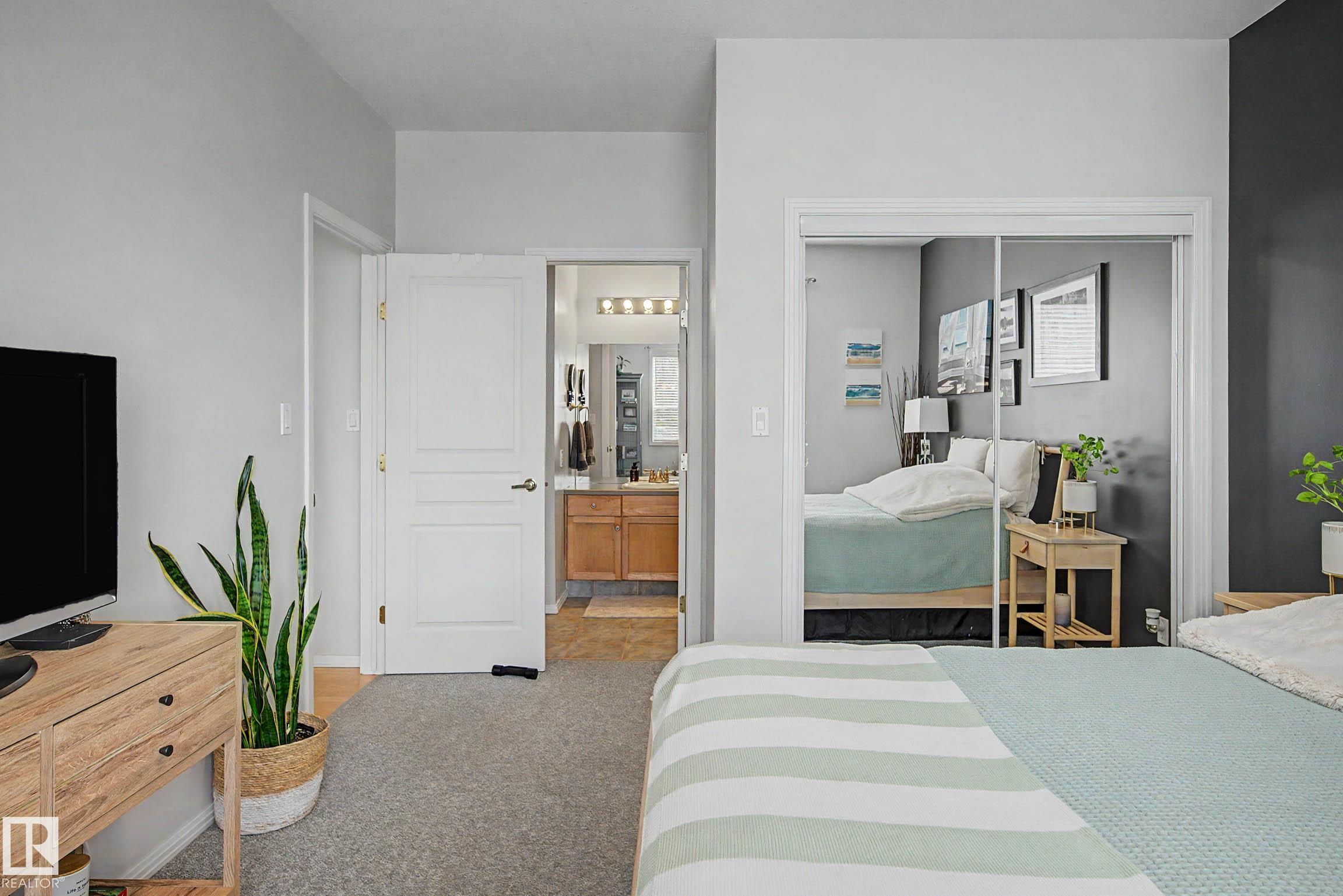 #334 10023 110 ST NW