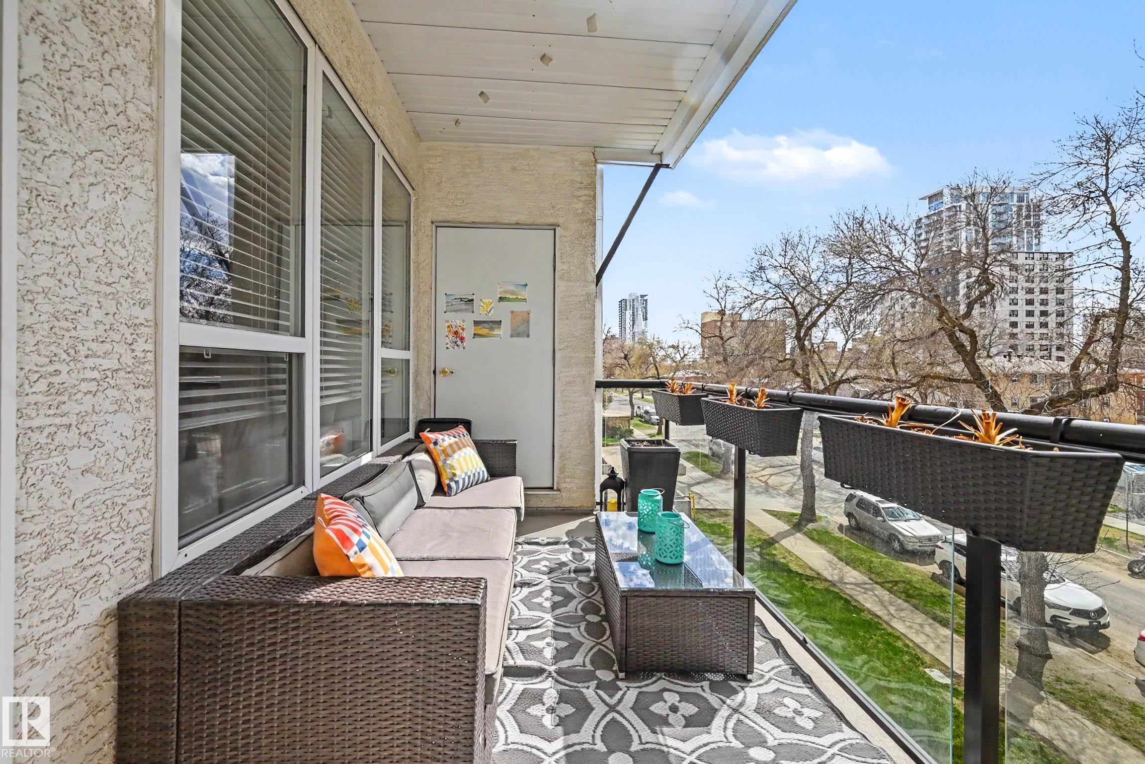 #334 10023 110 ST NW