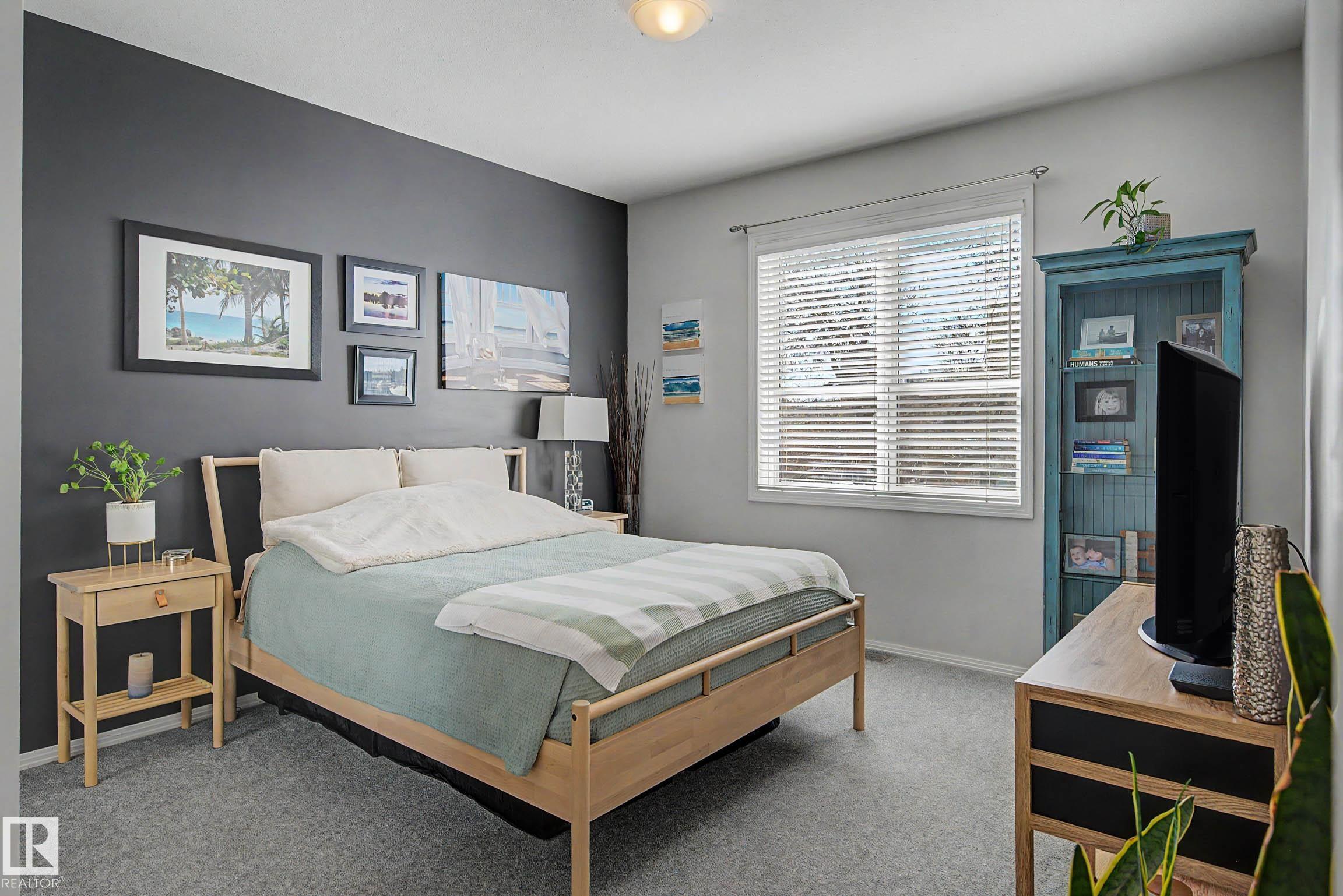 #334 10023 110 ST NW