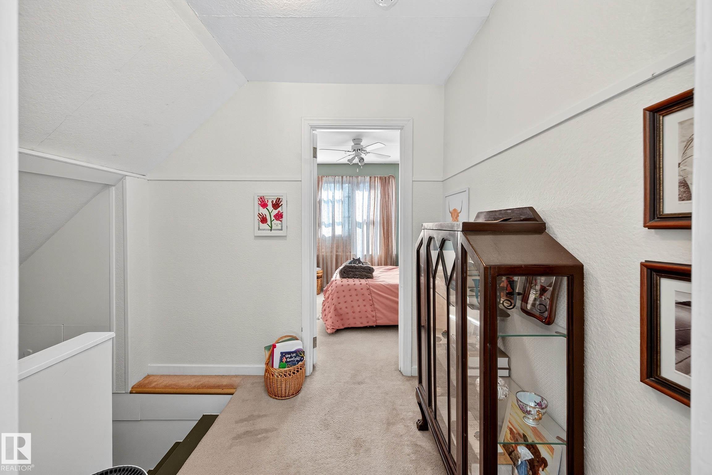 12315 103 ST NW