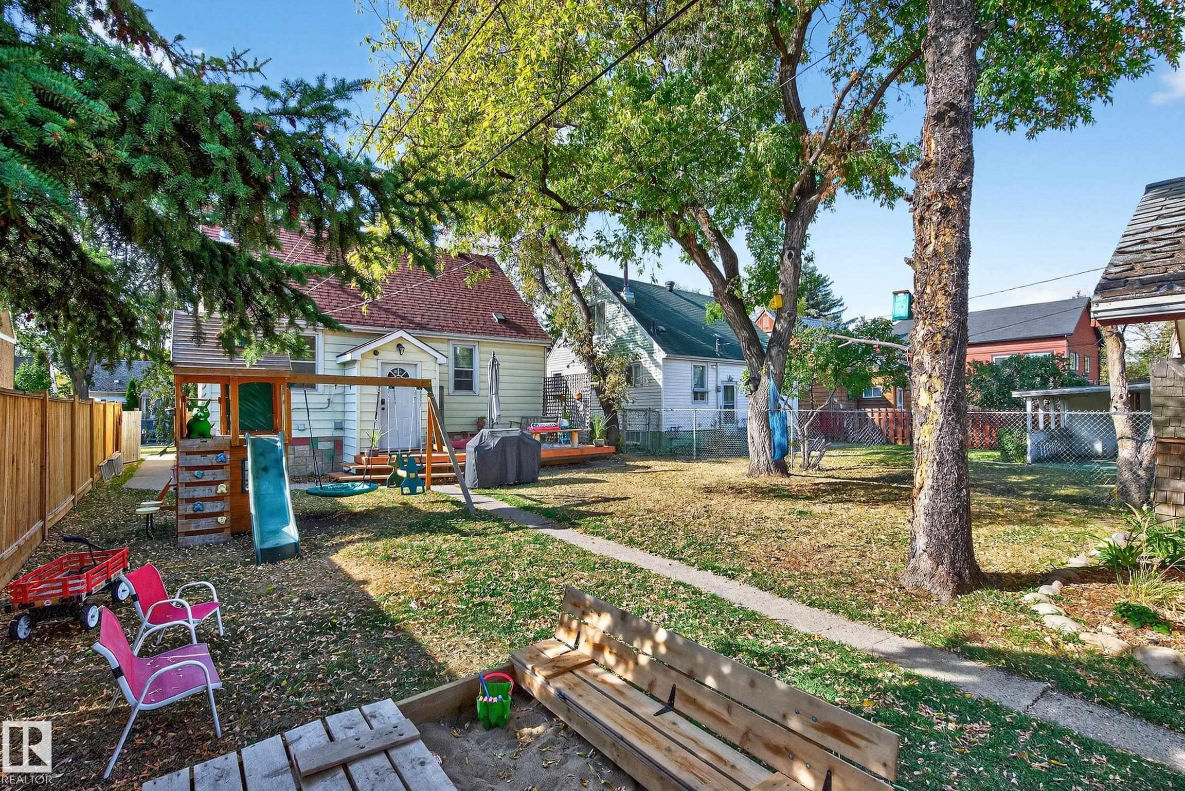 12315 103 ST NW