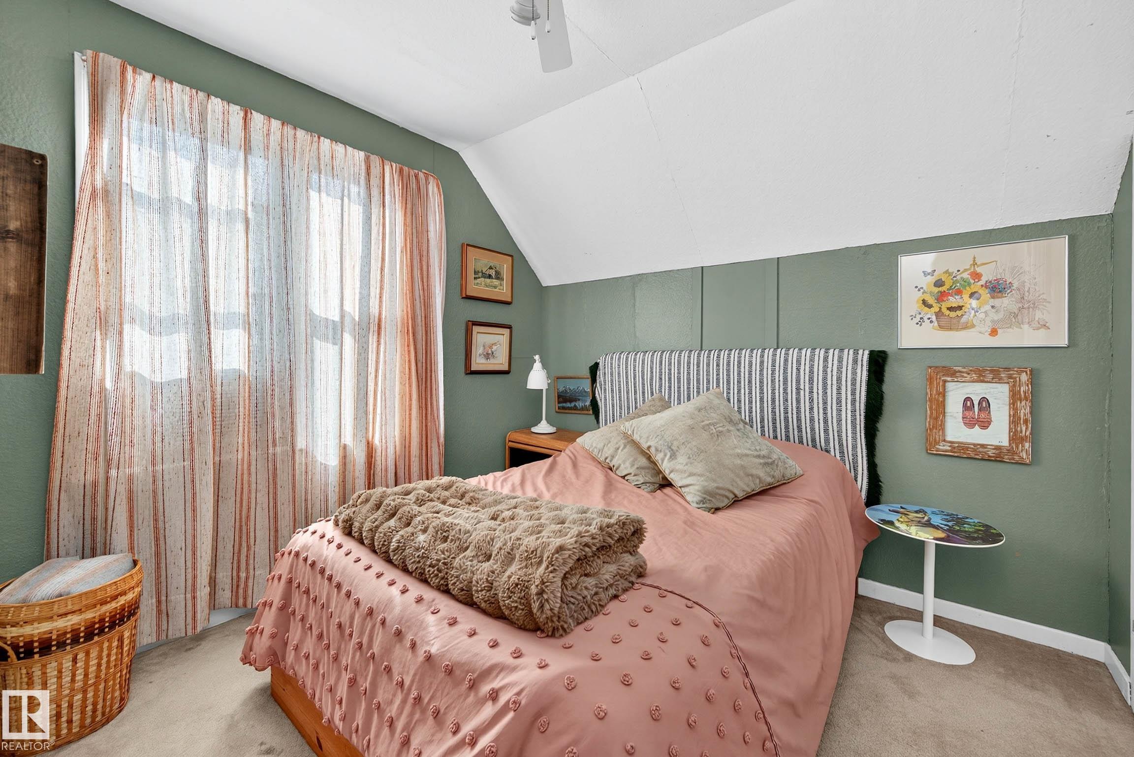 12315 103 ST NW