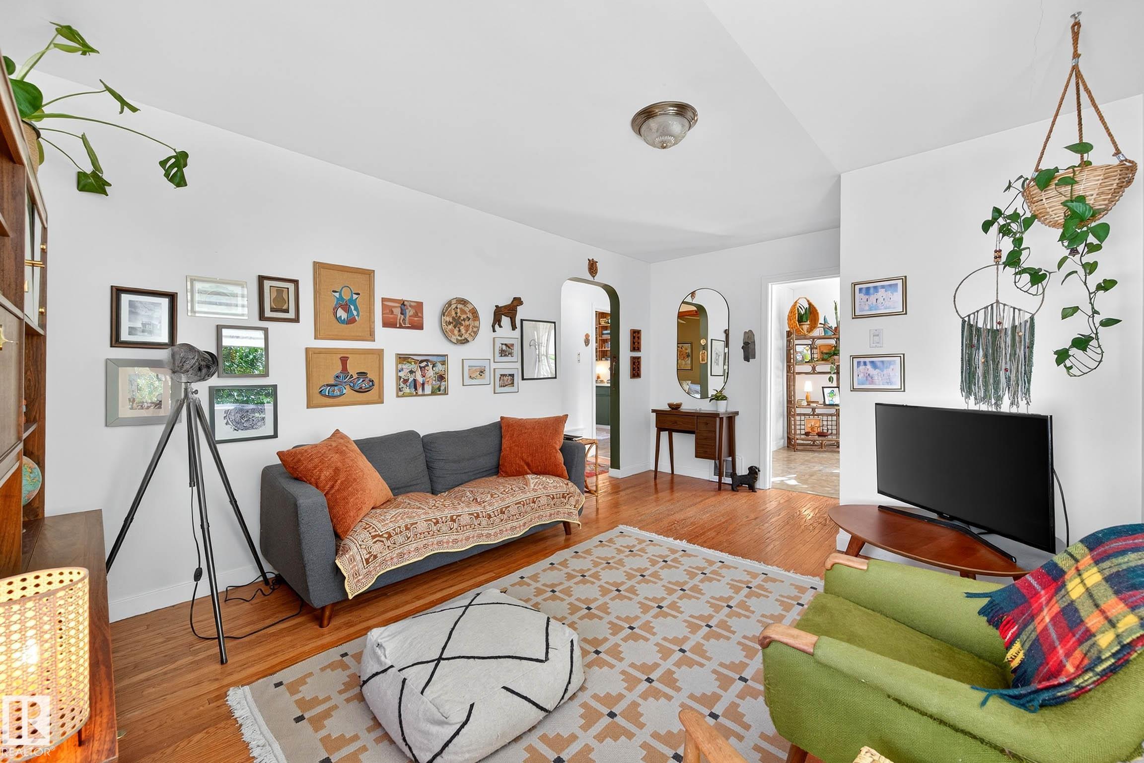 12315 103 ST NW