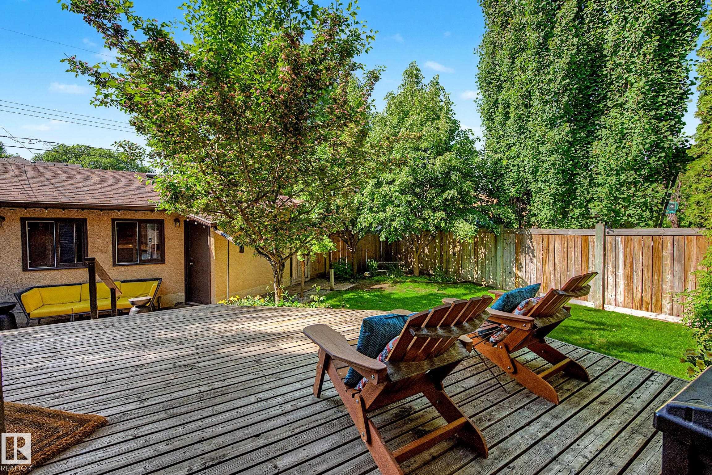 11627 76 AV NW