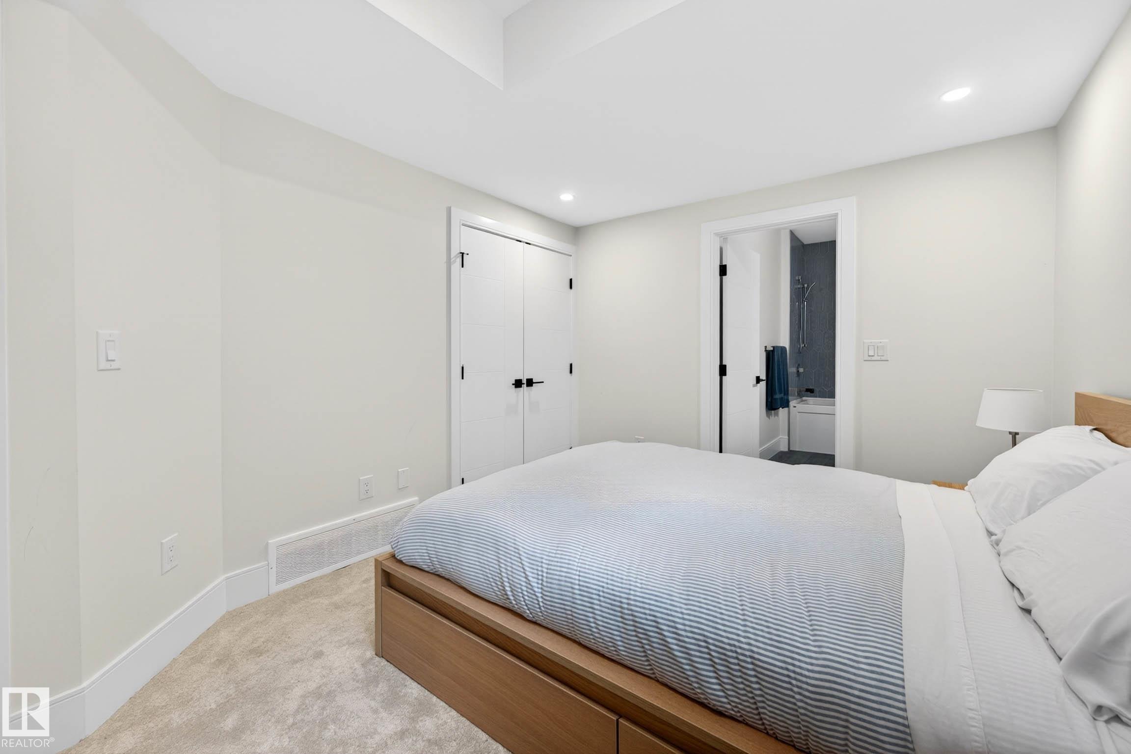 11743 83 AV NW