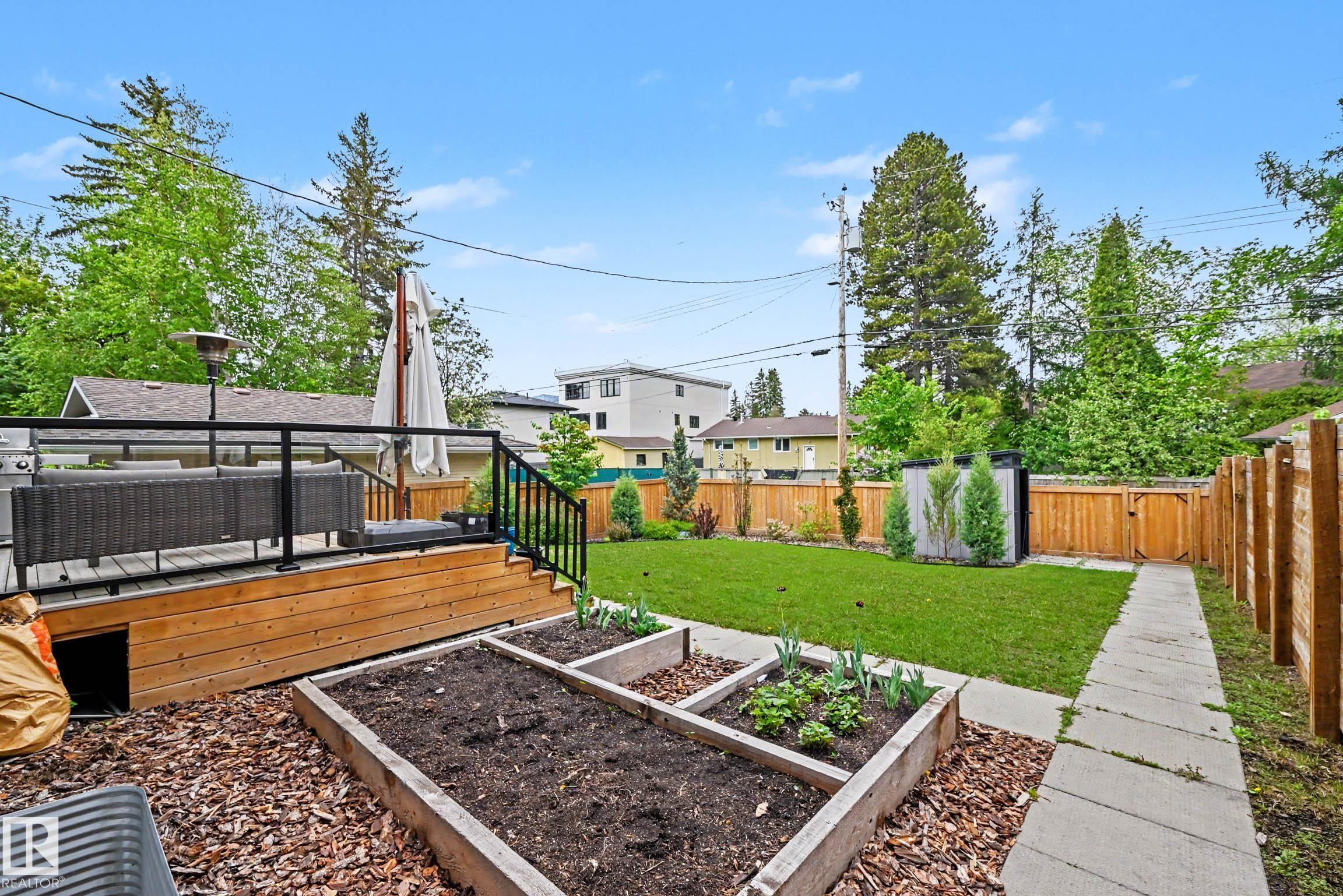 11743 83 AV NW
