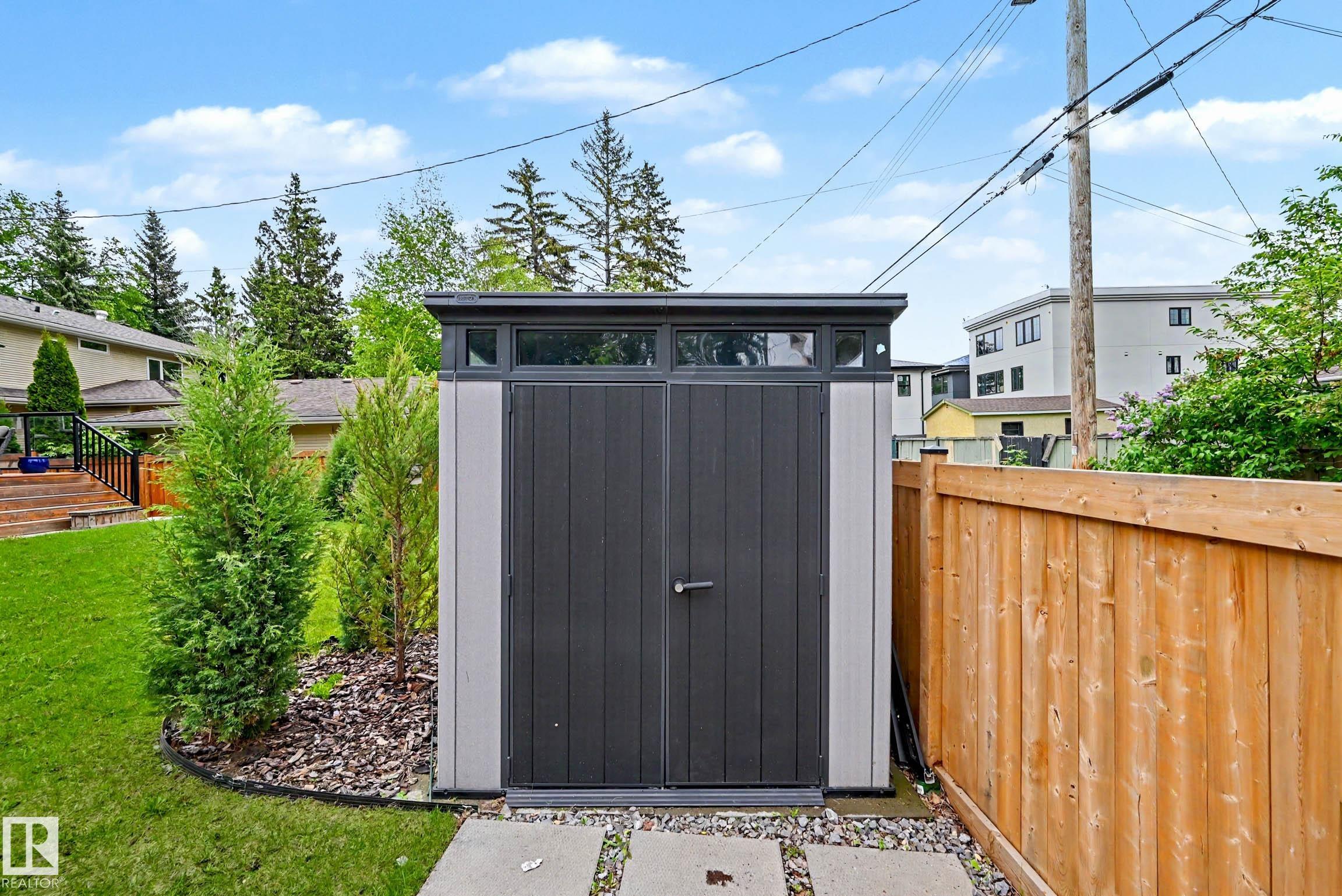 11743 83 AV NW