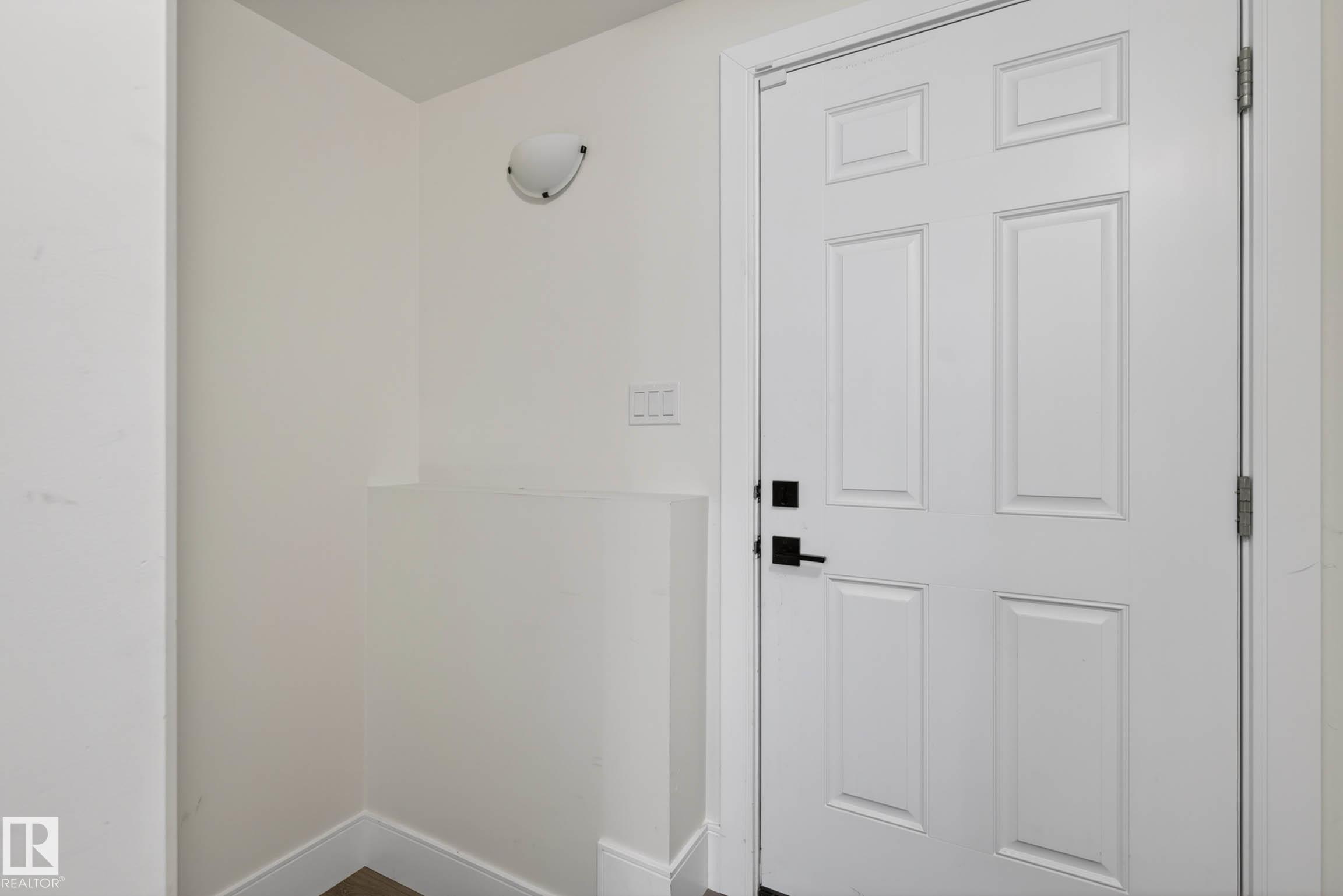 11743 83 AV NW