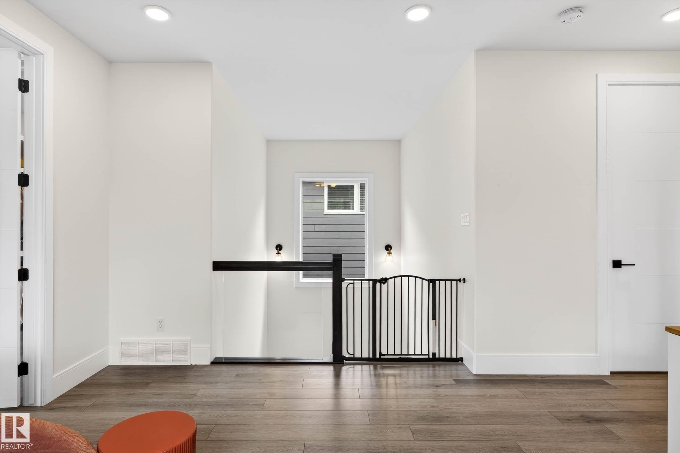 11743 83 AV NW