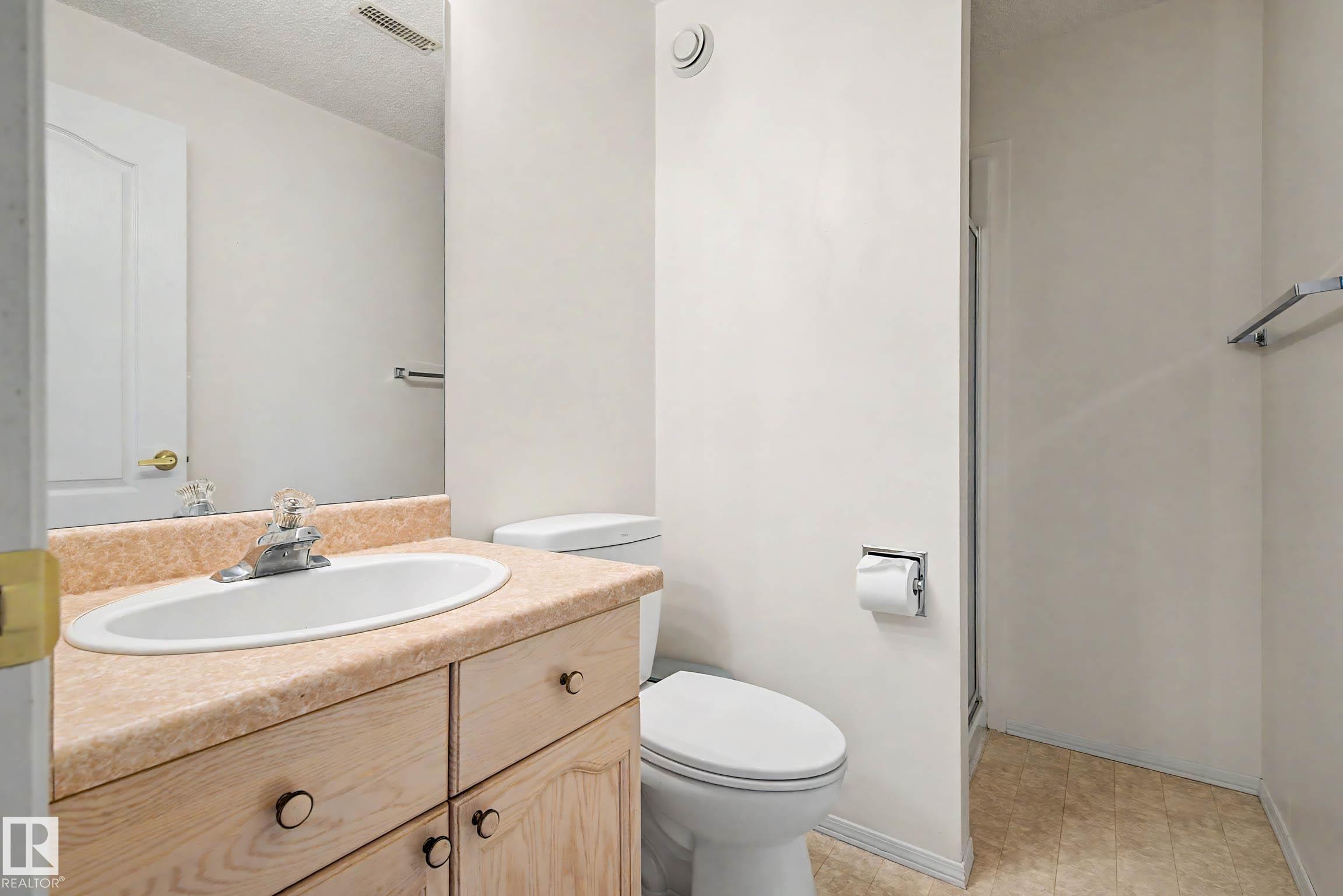 18411 77 AV NW