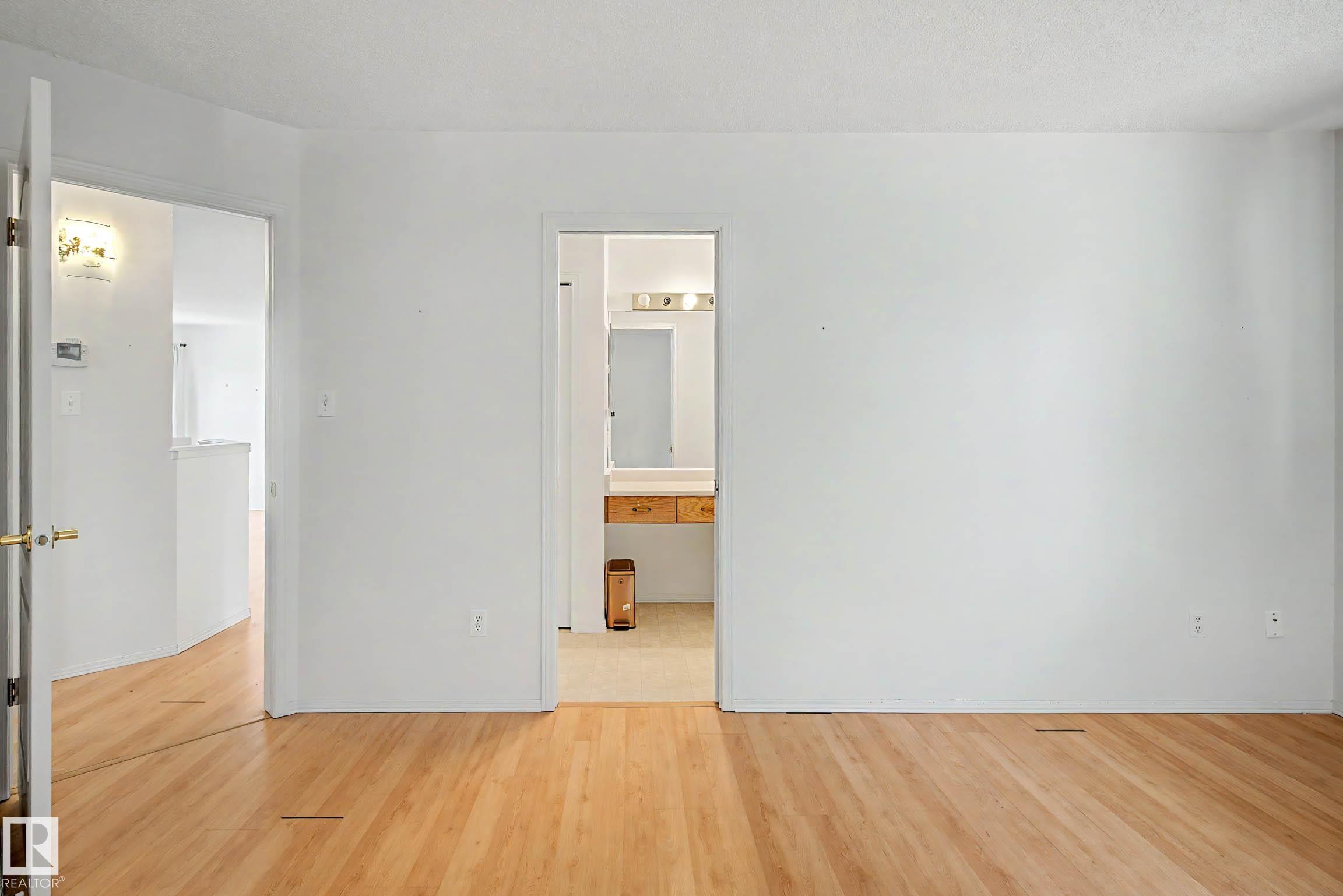 18411 77 AV NW