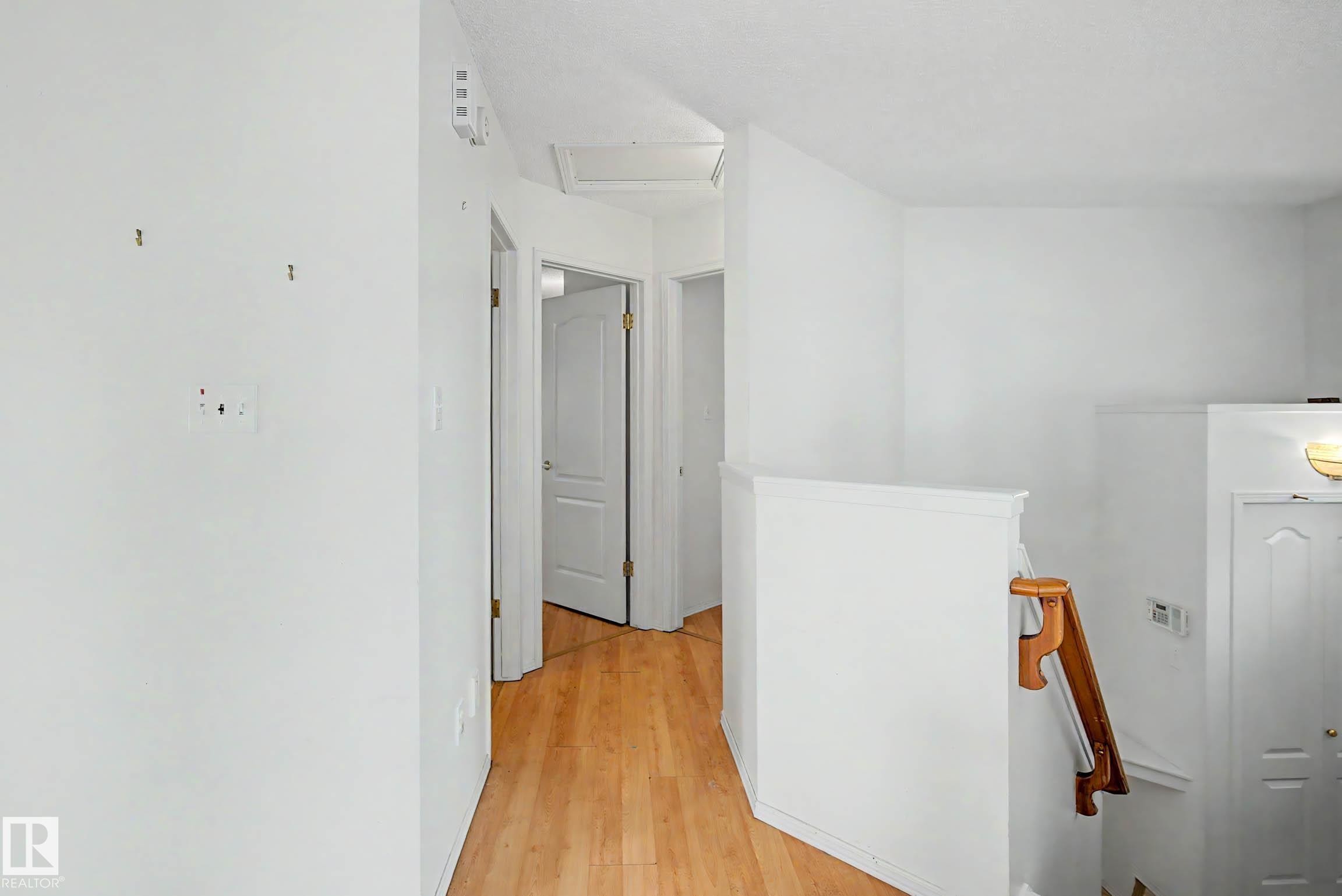 18411 77 AV NW