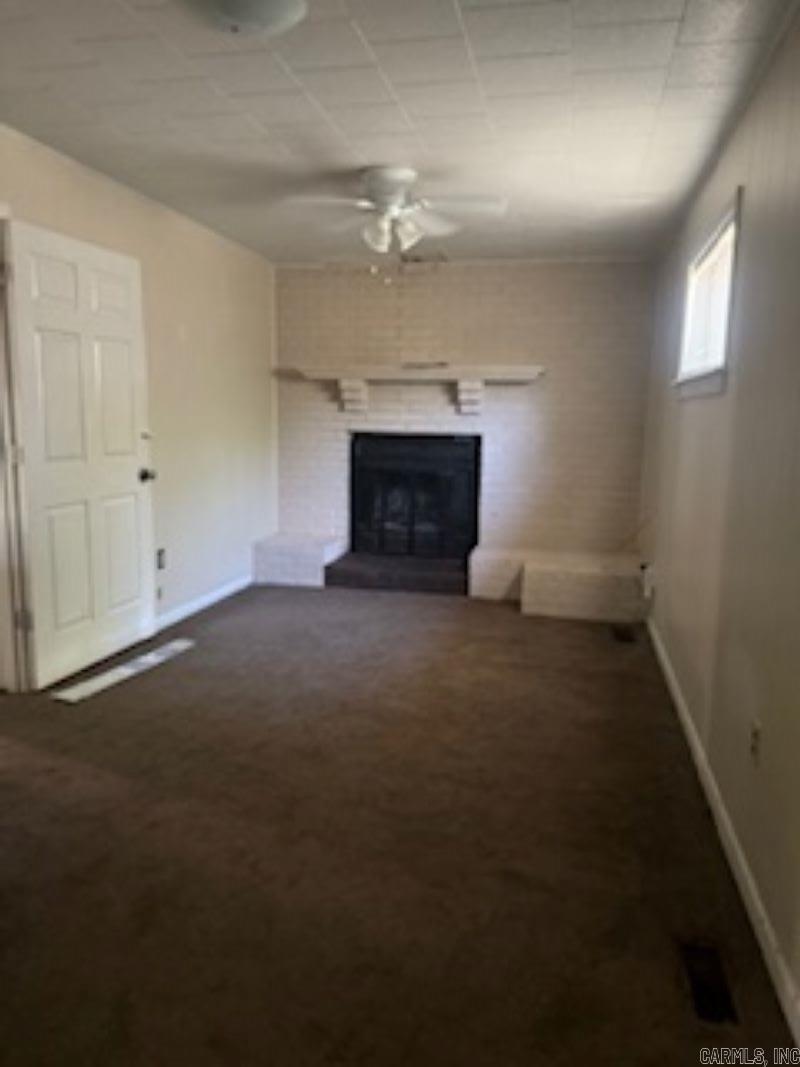 5904 Lee Ave