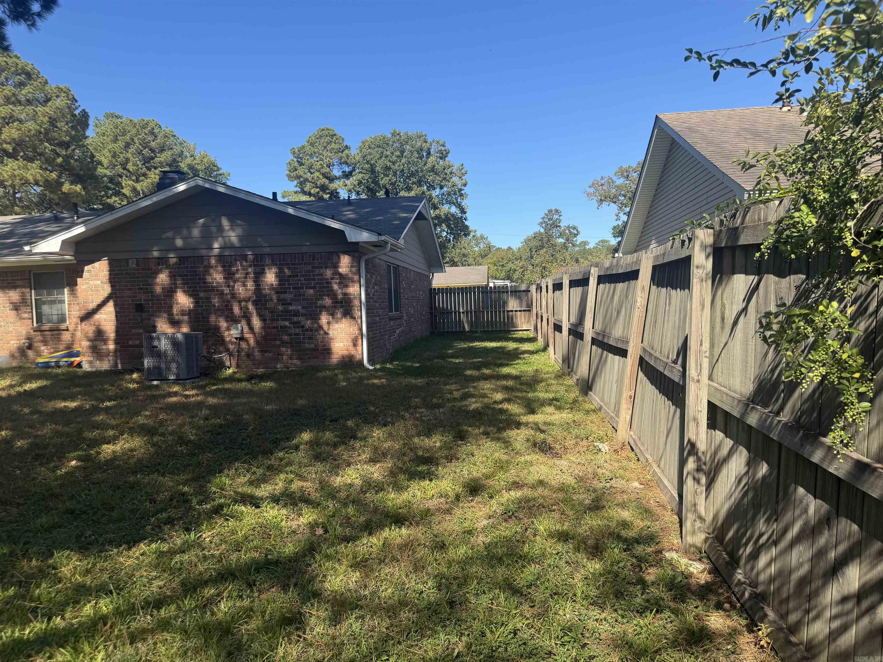 6711 Woodfield Road