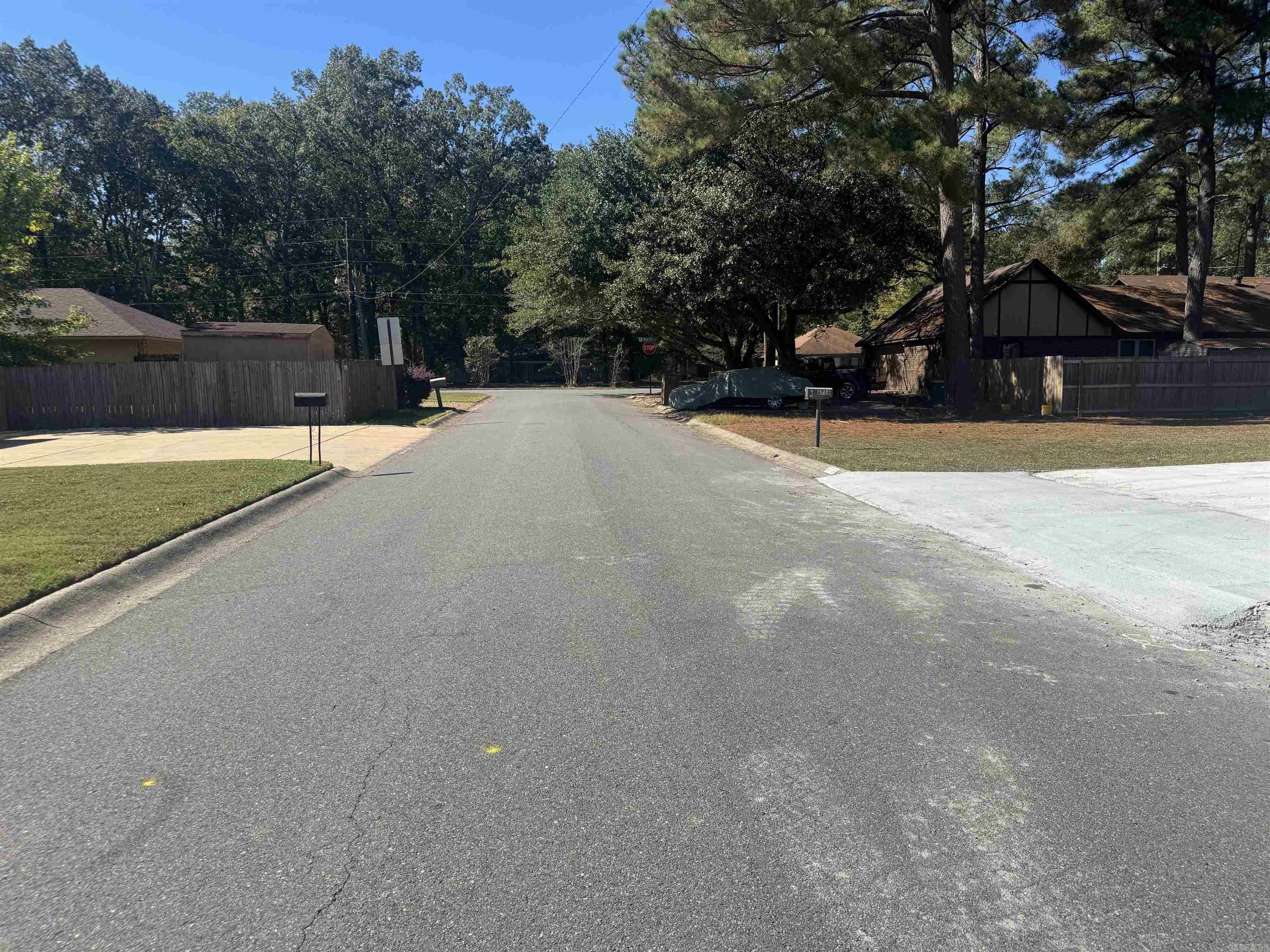 6711 Woodfield Road