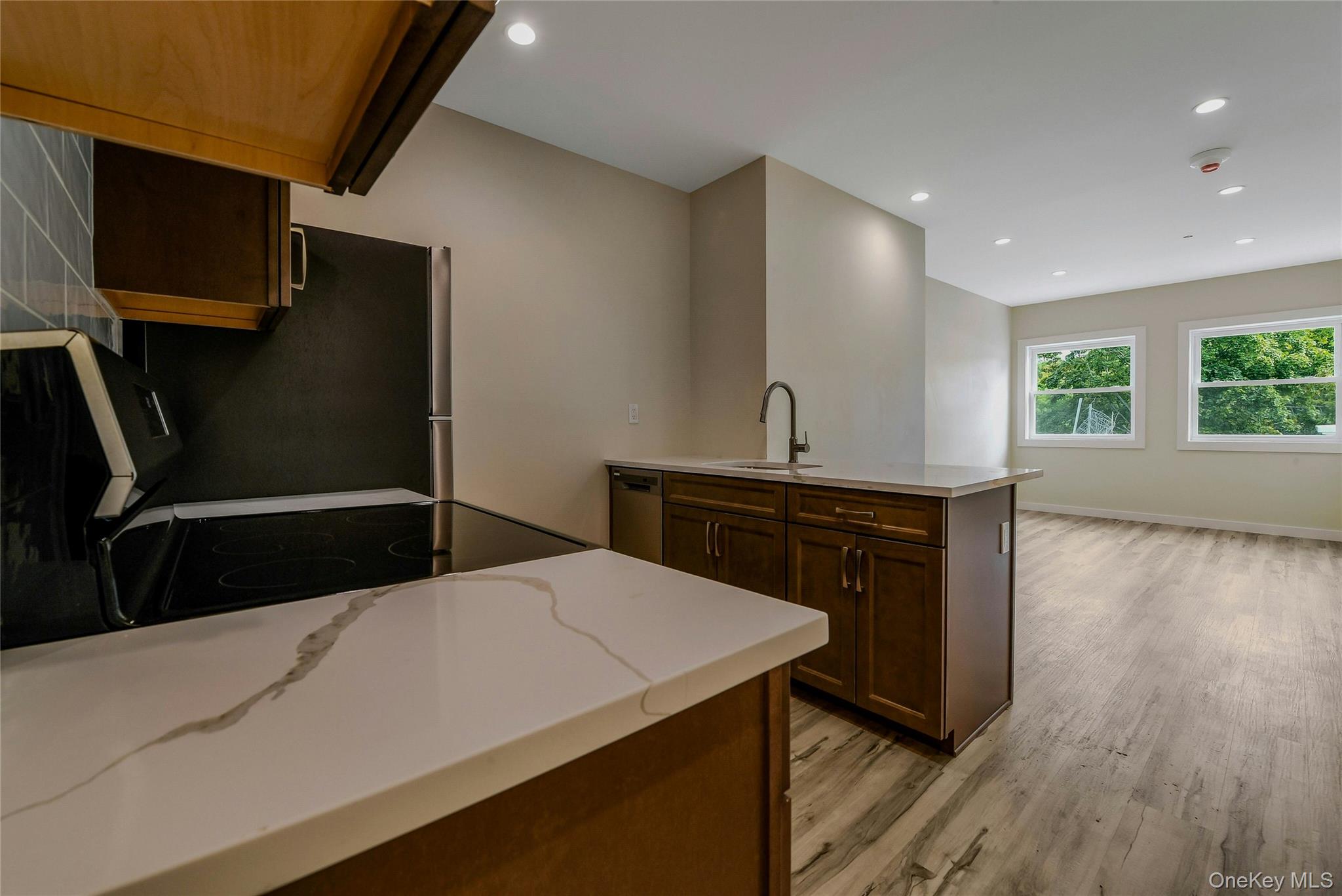 400 A New York Avenue Unit: 2
