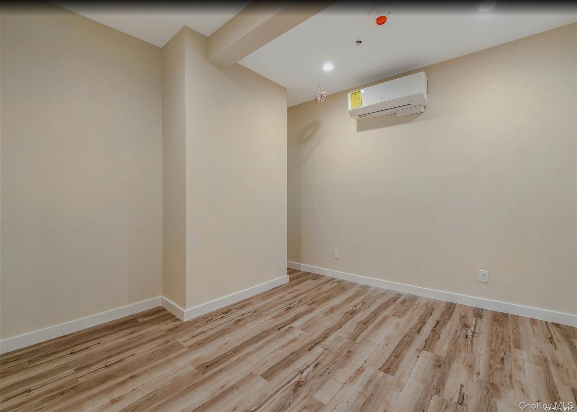 400 A New York Avenue Unit: 1