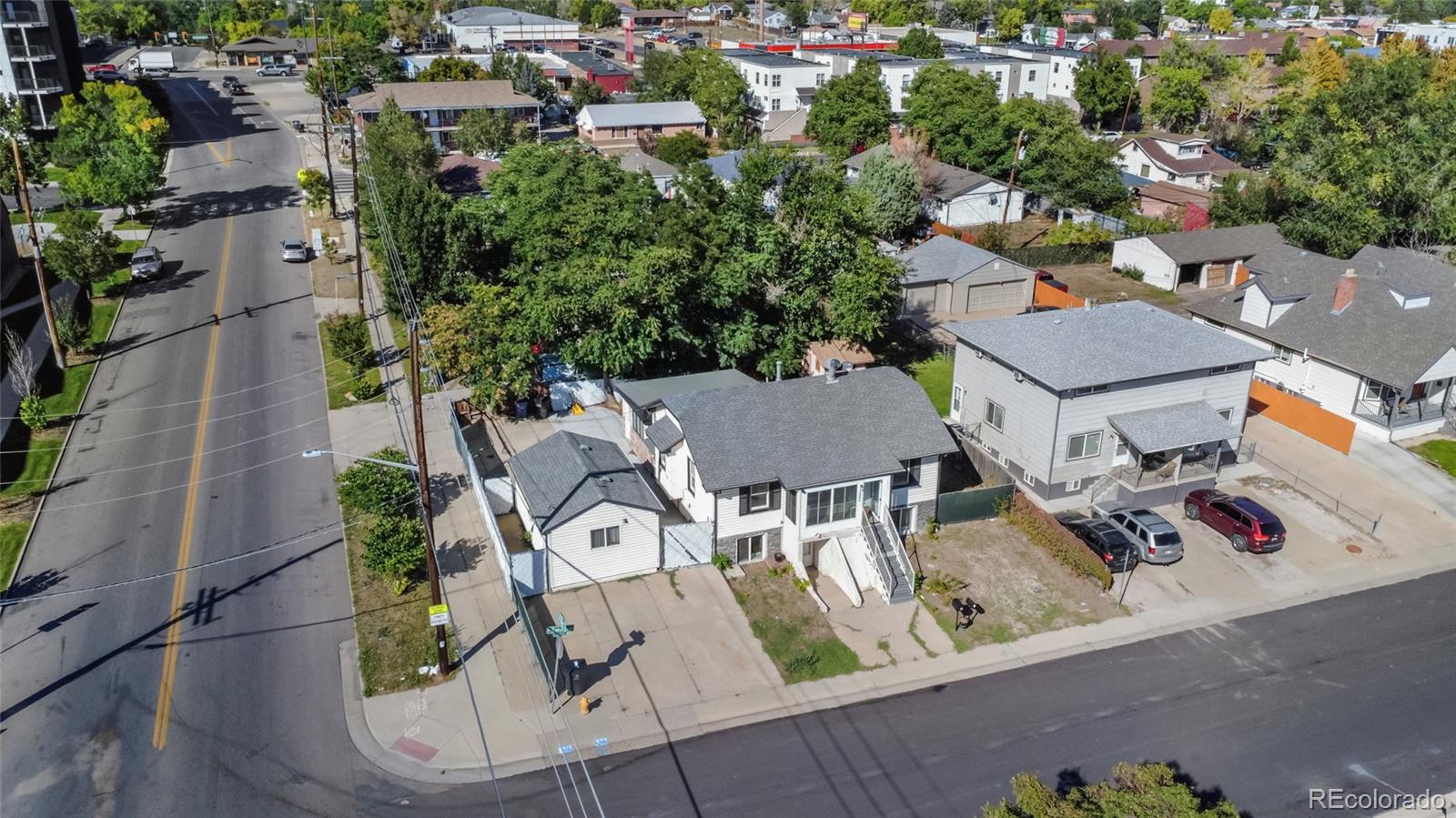 3299 W Dakota Avenue