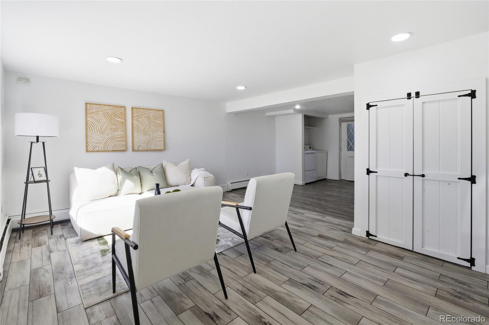 3299 W Dakota Avenue